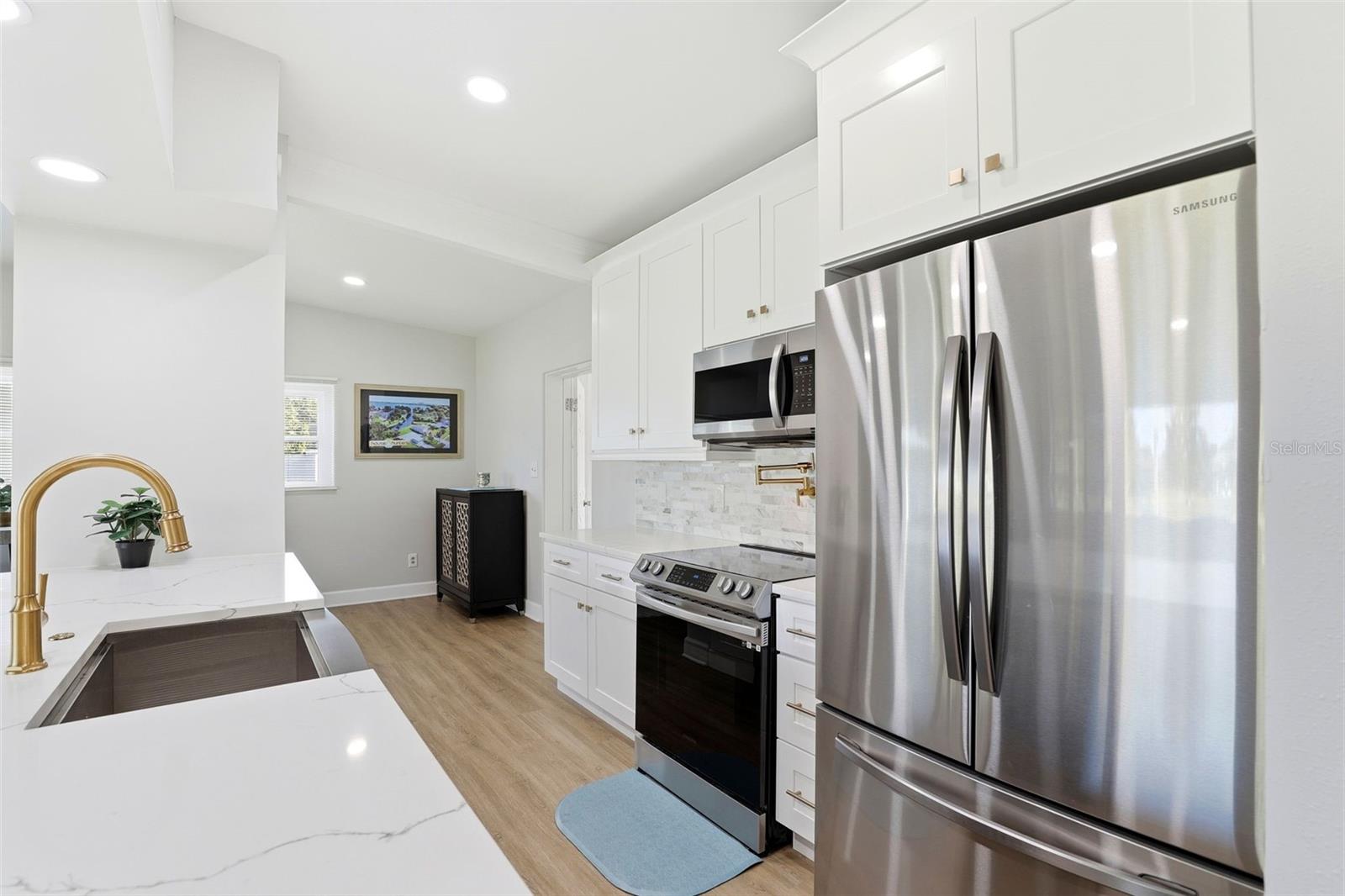 Image 11 of 31 For 2705 Gulfstream Road