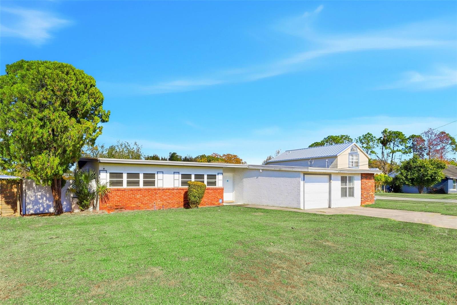 Image 2 of 31 For 2705 Gulfstream Road