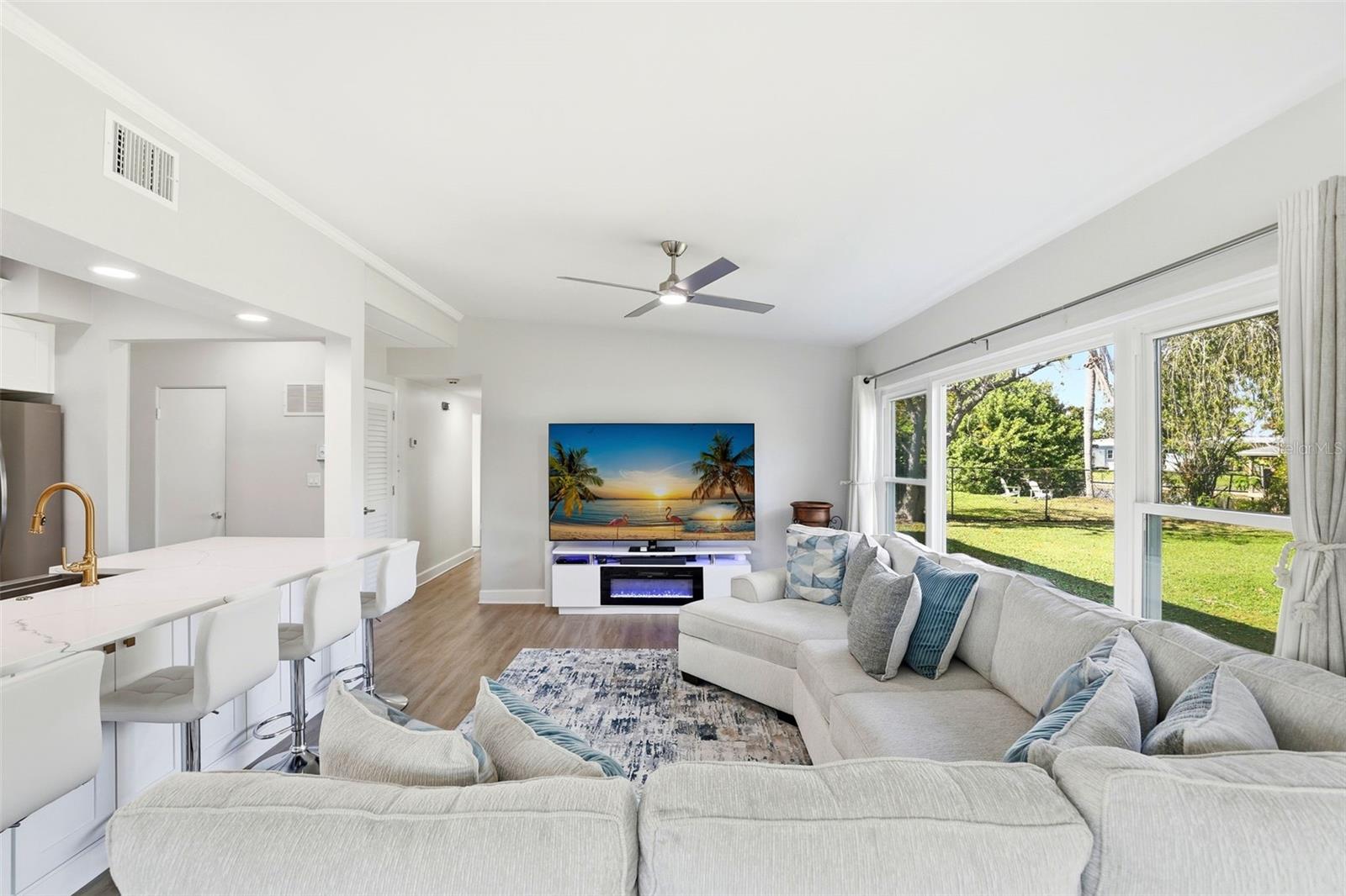 Image 7 of 31 For 2705 Gulfstream Road