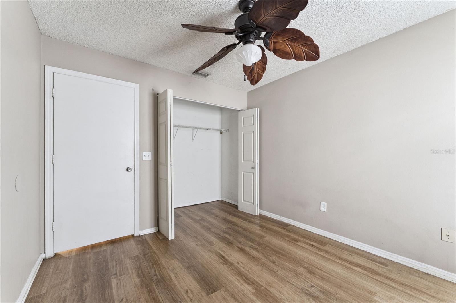 Image 12 of 19 For 3651 Goldenrod Road 110