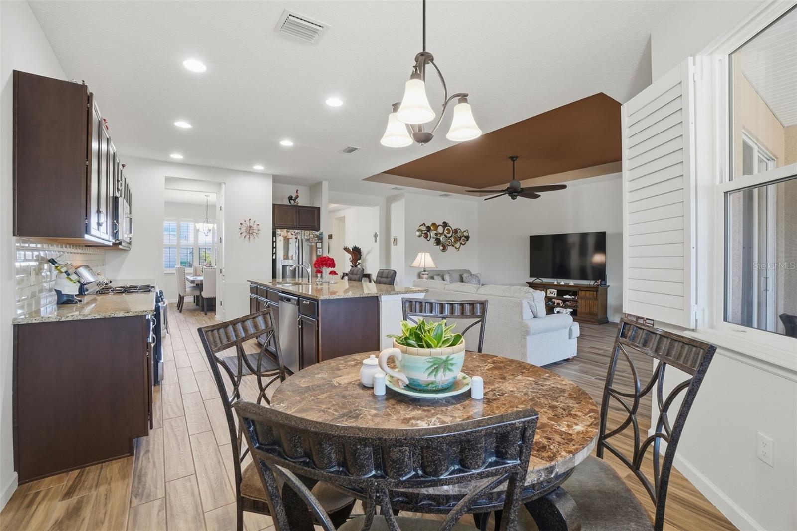 Image 13 of 41 For 1102 Victoria Hills Drive S