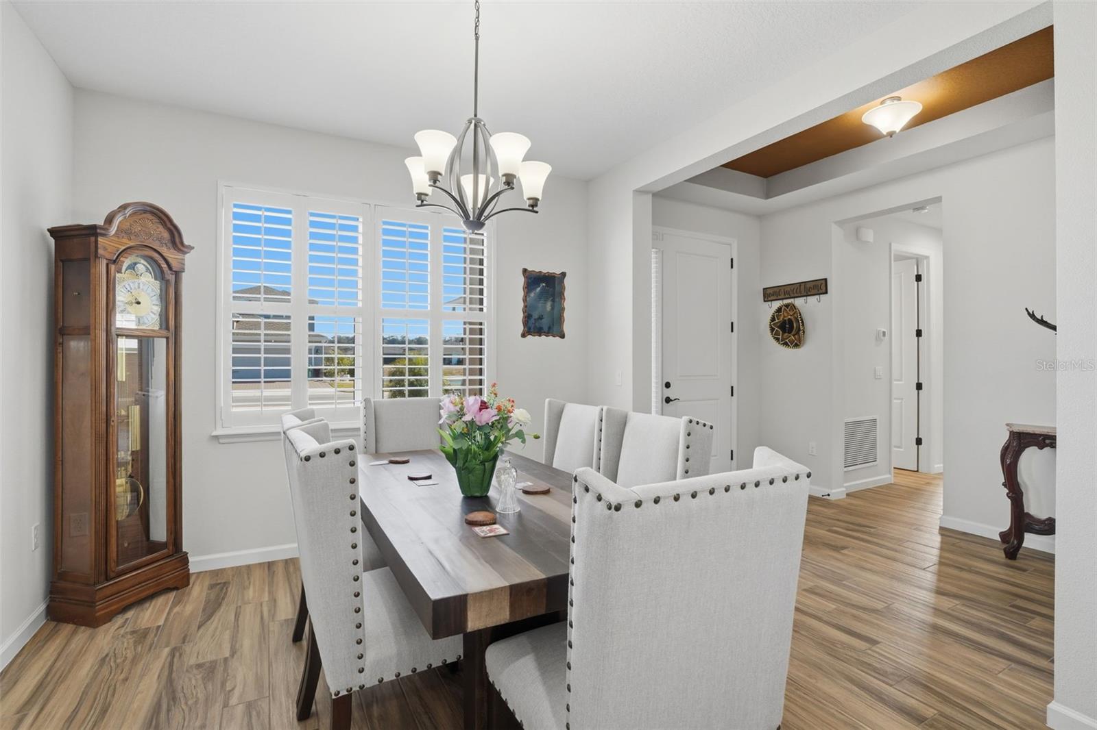 Image 15 of 41 For 1102 Victoria Hills Drive S