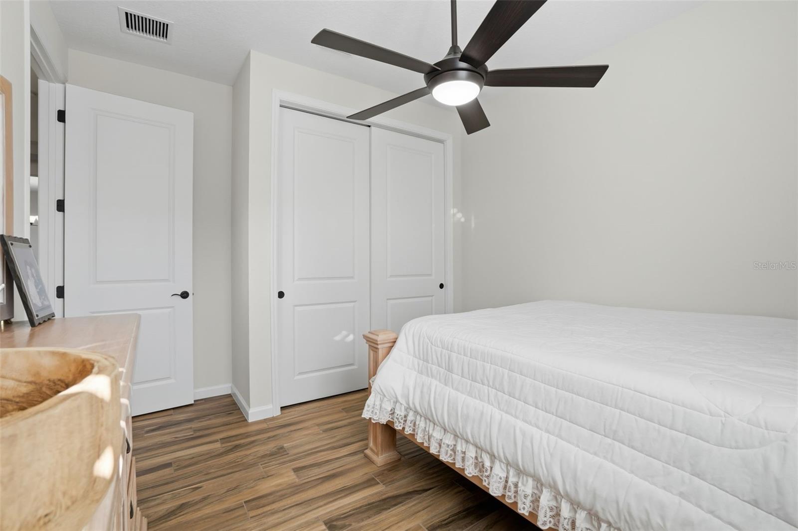 Image 24 of 41 For 1102 Victoria Hills Drive S