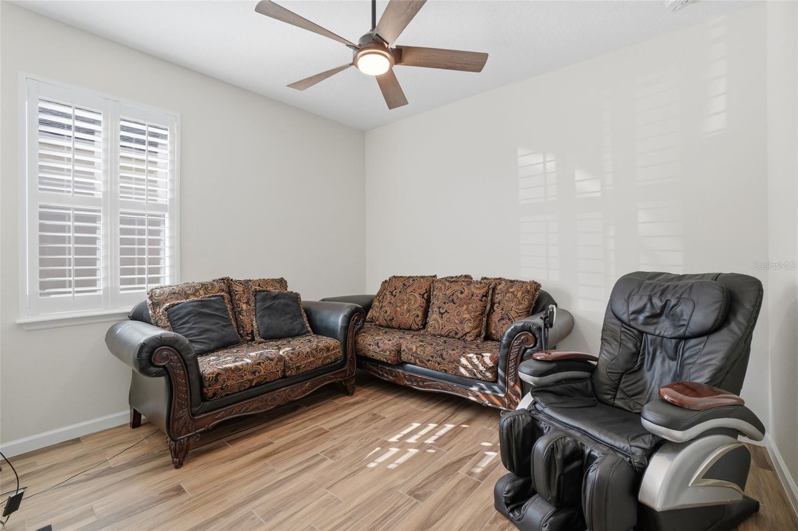 Image 25 of 41 For 1102 Victoria Hills Drive S