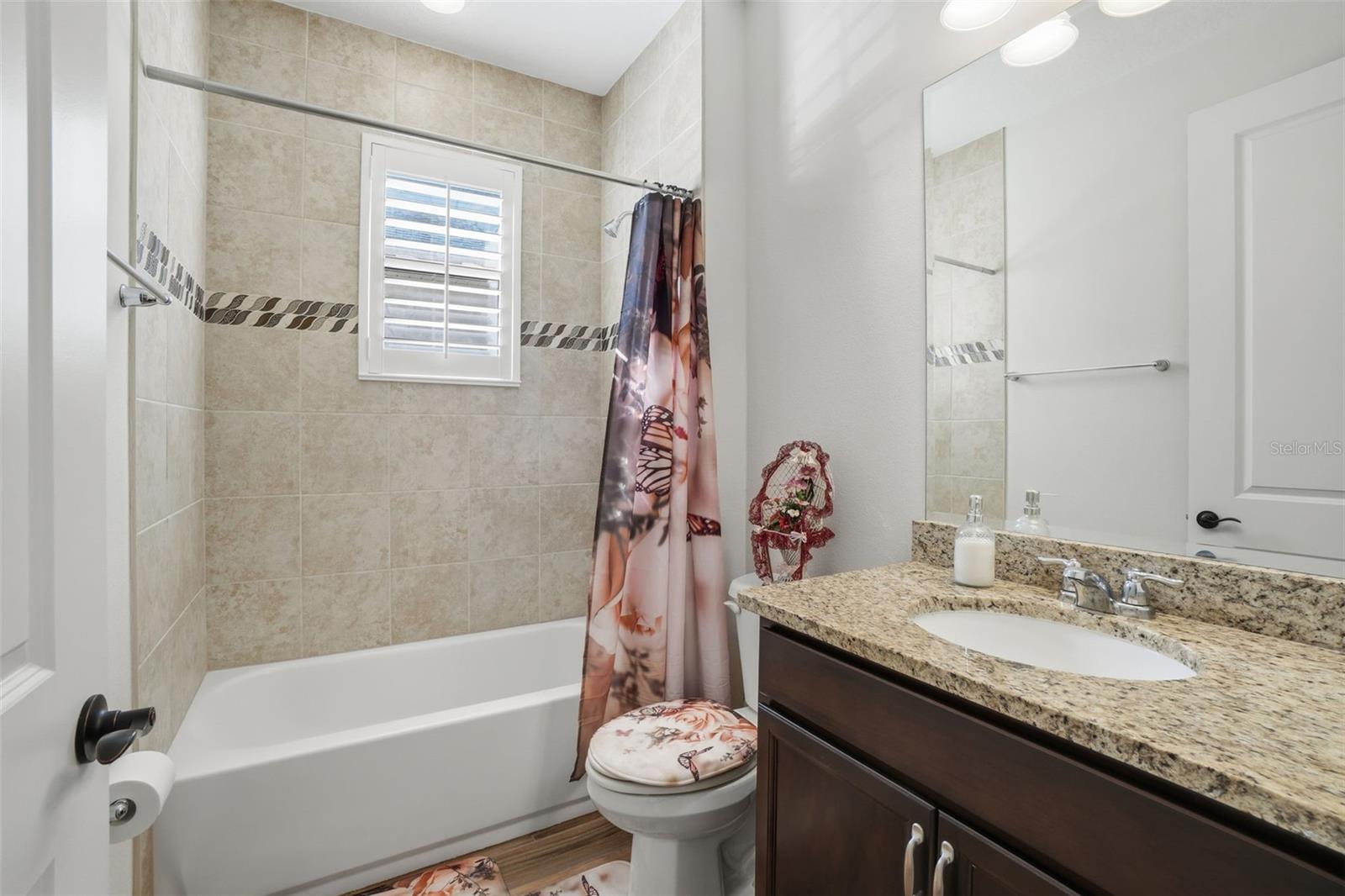 Image 27 of 41 For 1102 Victoria Hills Drive S