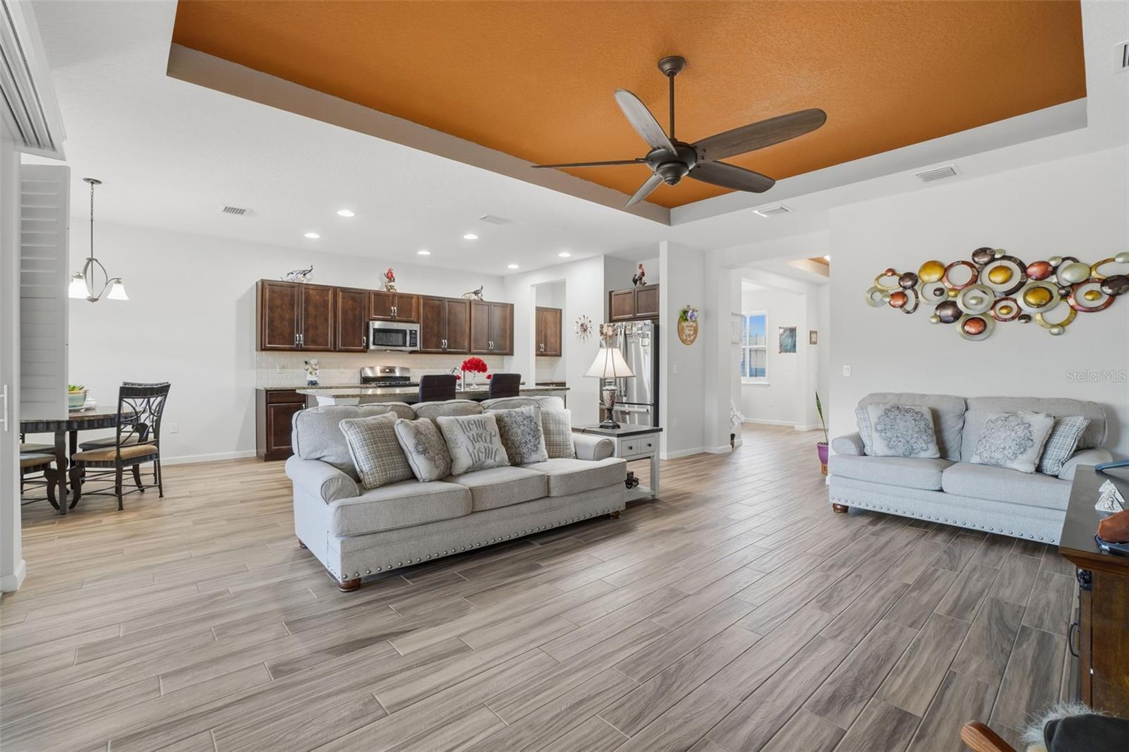 Image 6 of 41 For 1102 Victoria Hills Drive S