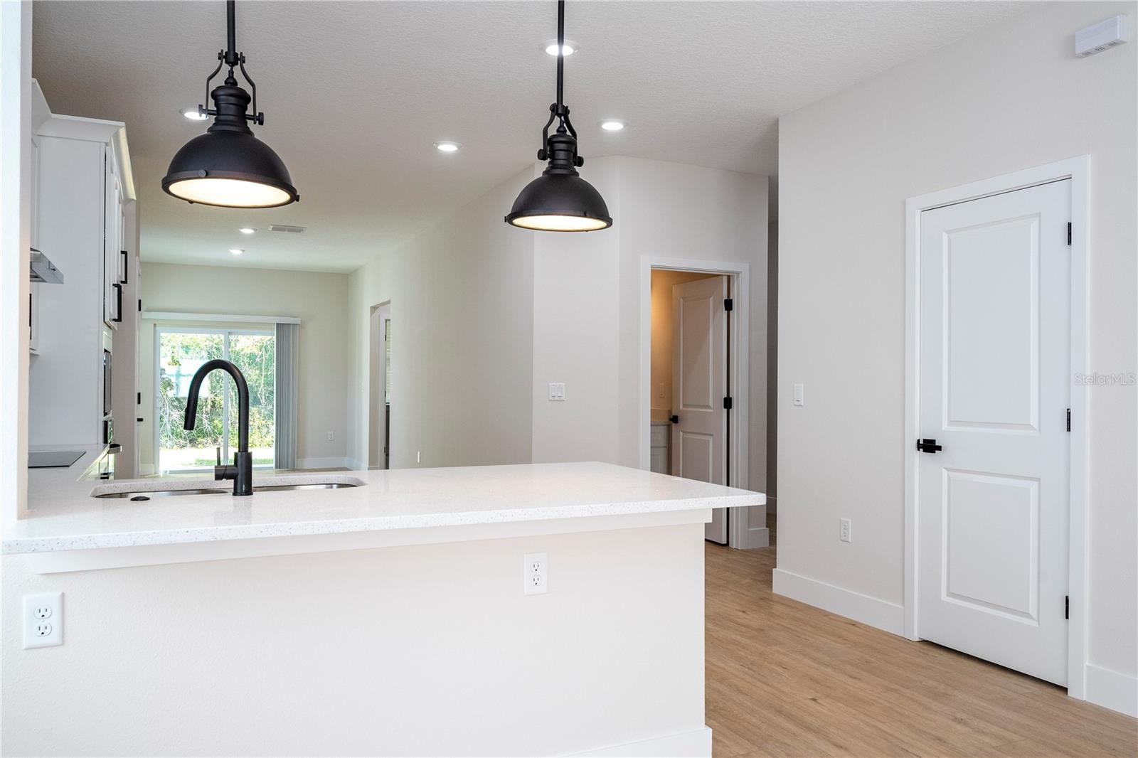 Image 14 of 26 For 427 East 13th Street