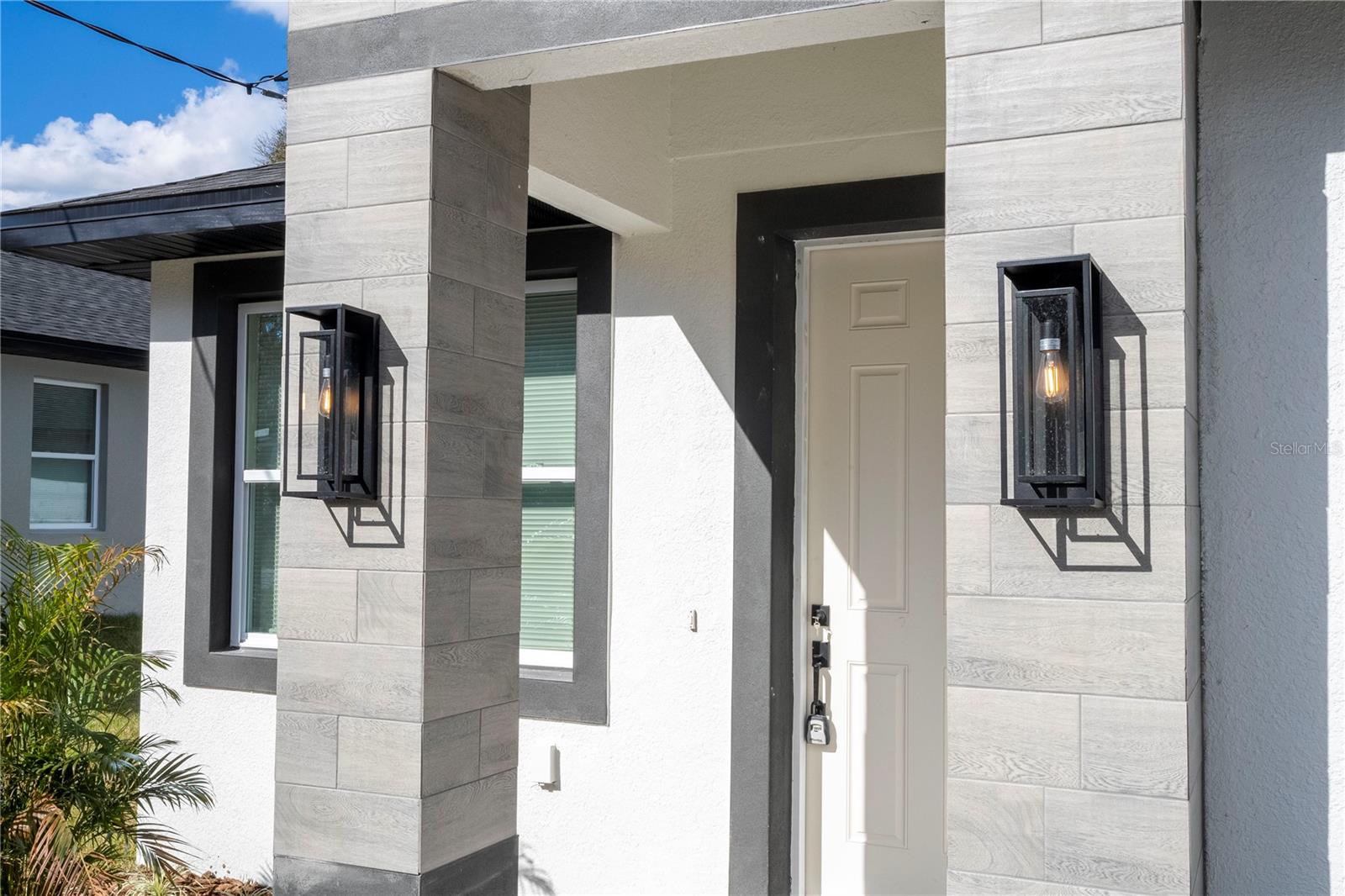 Image 21 of 26 For 427 East 13th Street