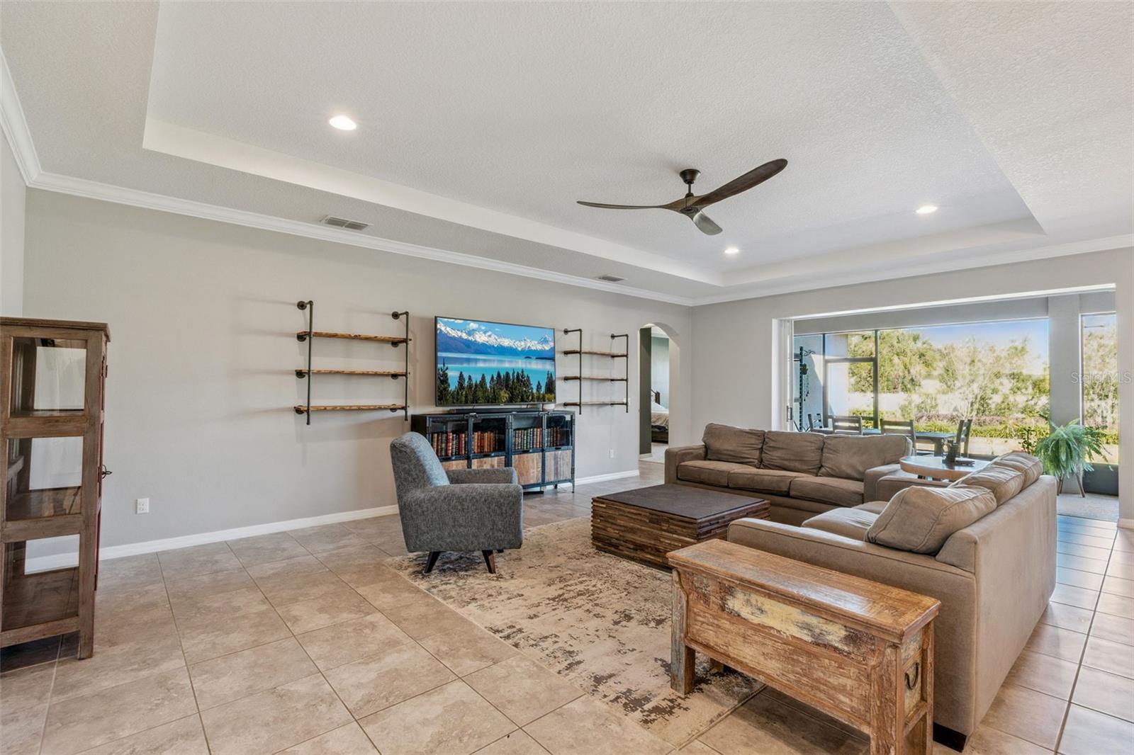 Image 11 of 65 For 220 Lemonleaf Lane