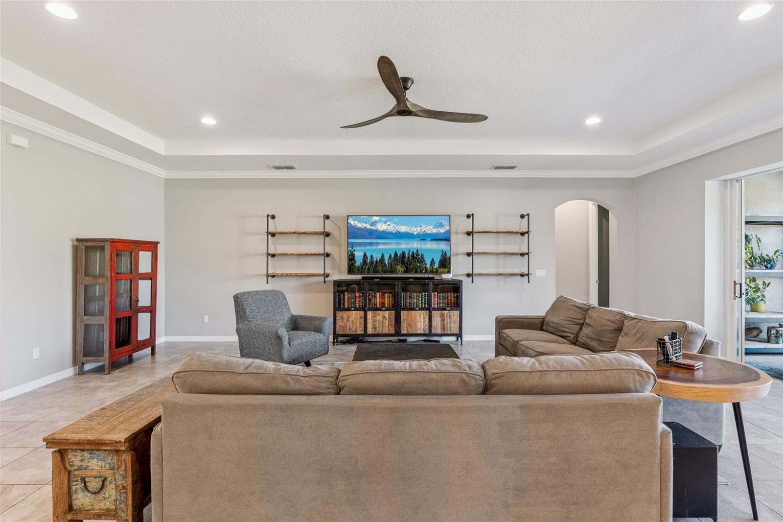 Image 13 of 65 For 220 Lemonleaf Lane