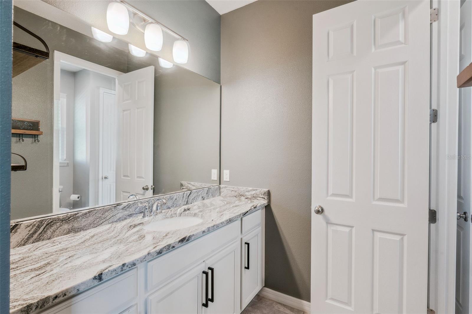 Image 36 of 65 For 220 Lemonleaf Lane