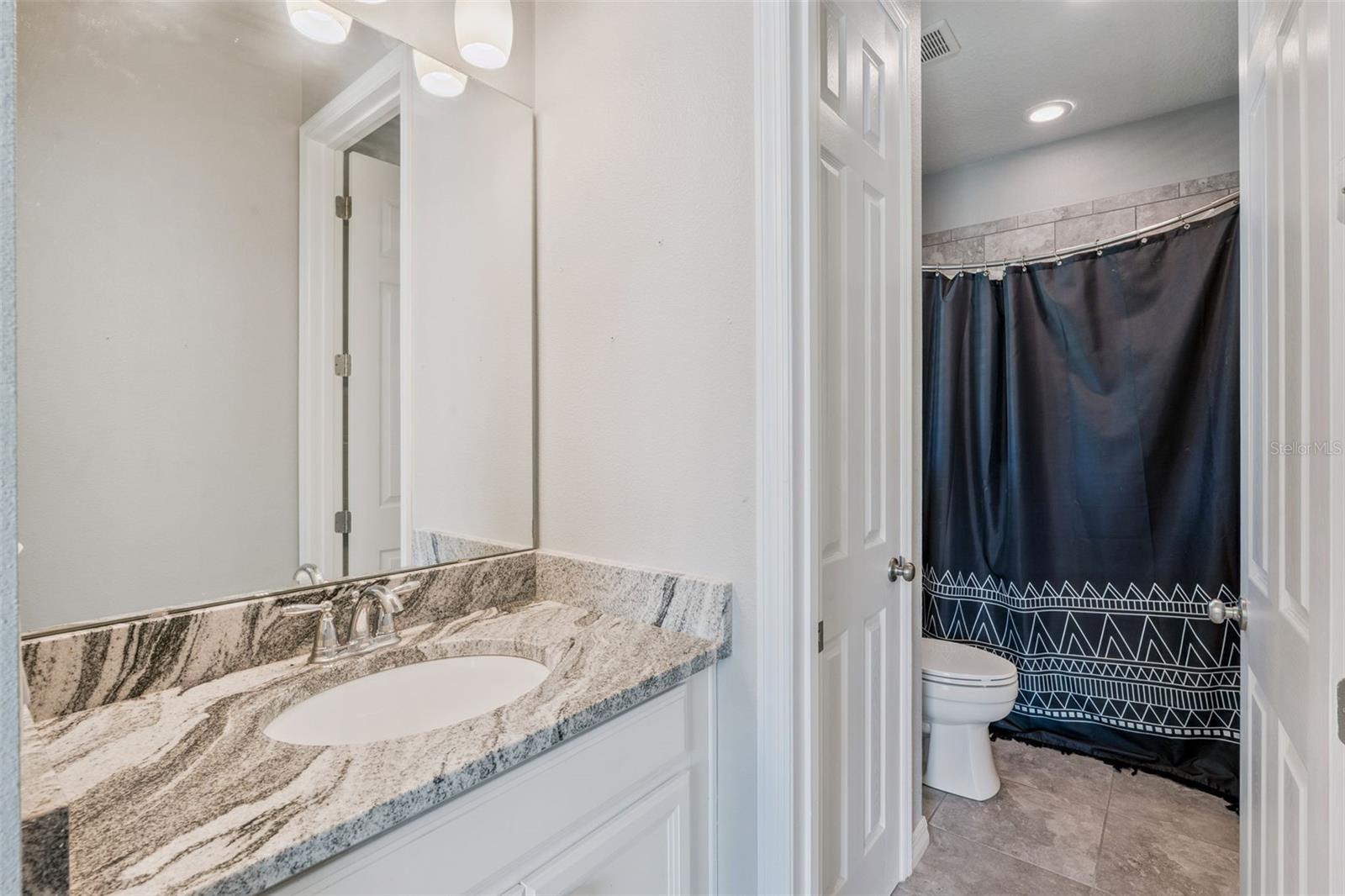 Image 37 of 65 For 220 Lemonleaf Lane