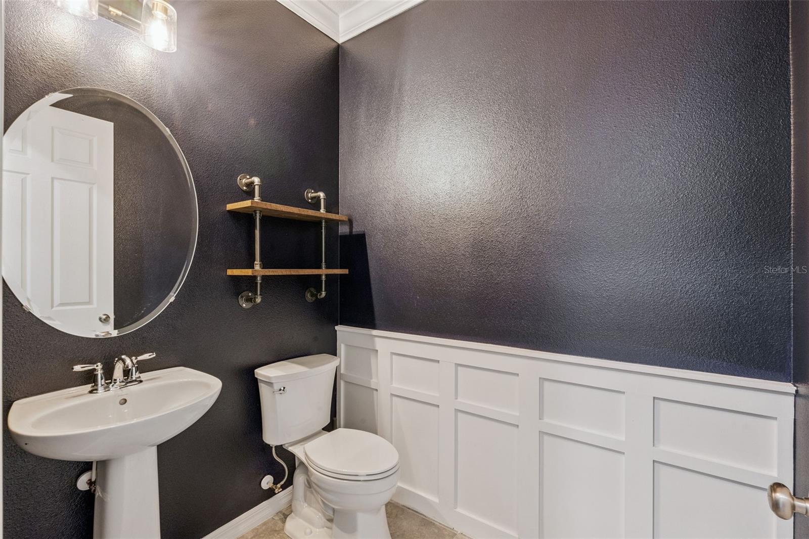 Image 42 of 65 For 220 Lemonleaf Lane