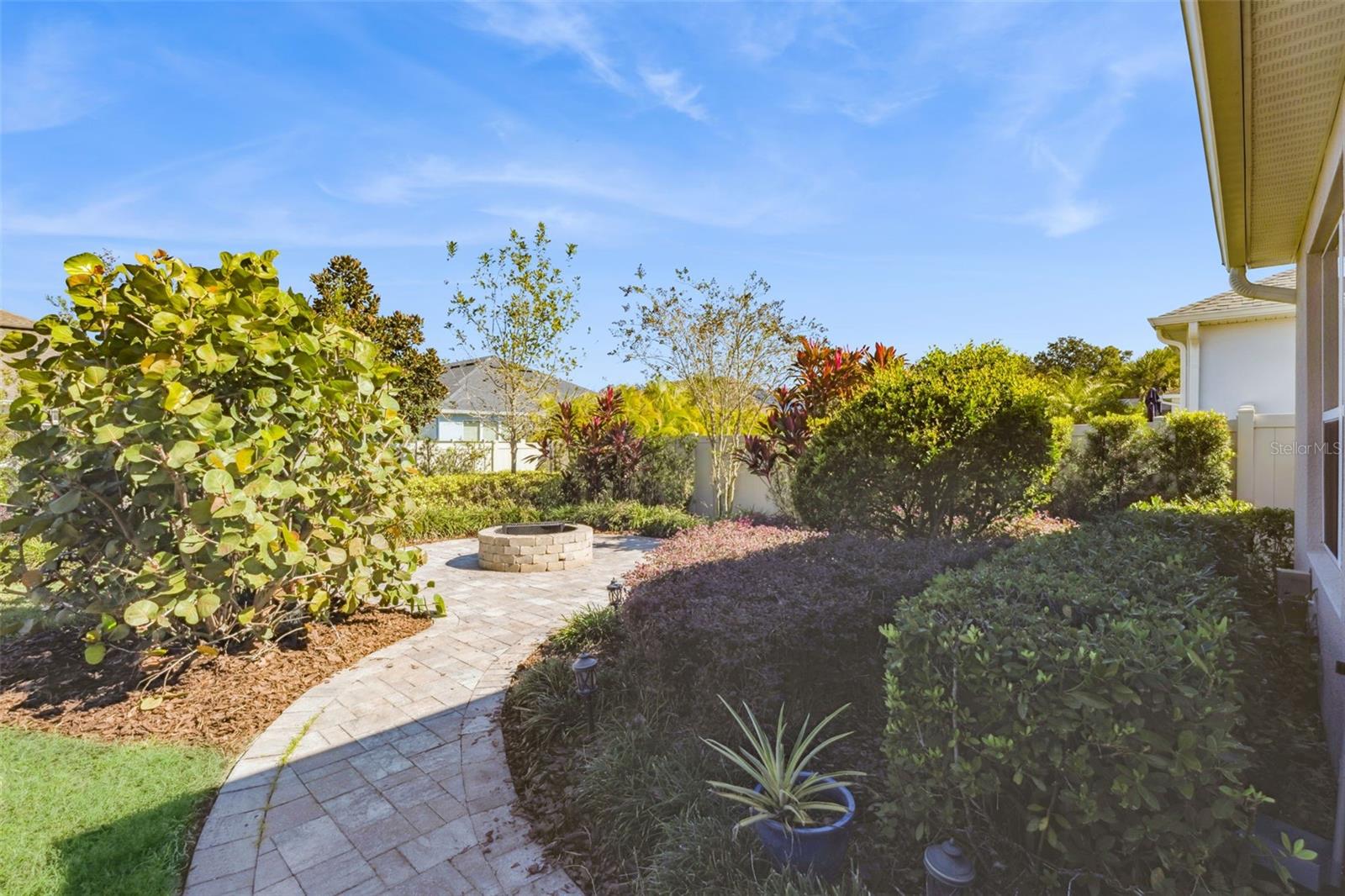 Image 46 of 65 For 220 Lemonleaf Lane