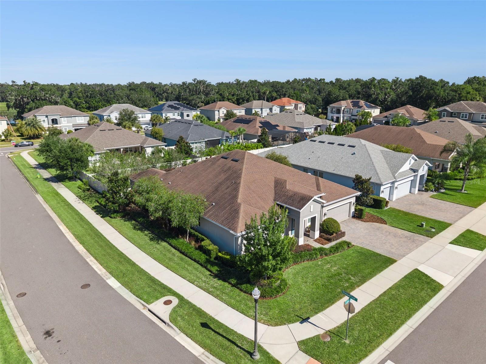 Image 53 of 65 For 220 Lemonleaf Lane