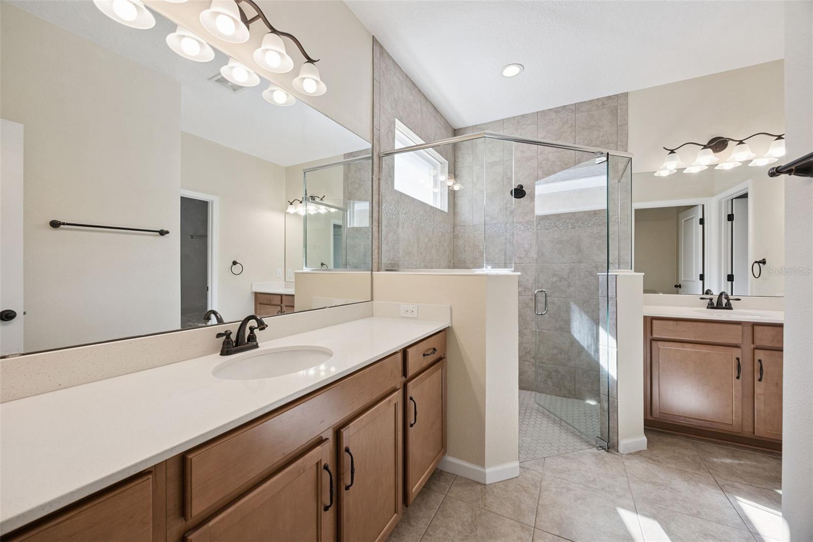 Image 21 of 35 For 4774 Riverwalk Drive