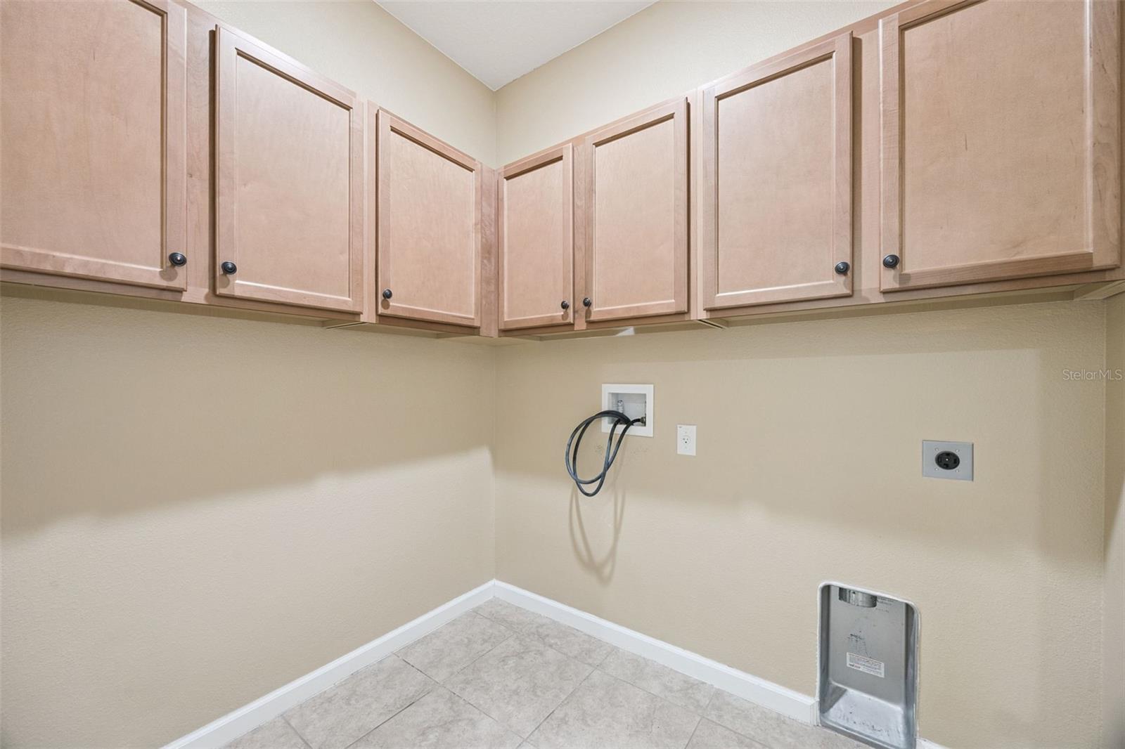 Image 28 of 35 For 4774 Riverwalk Drive