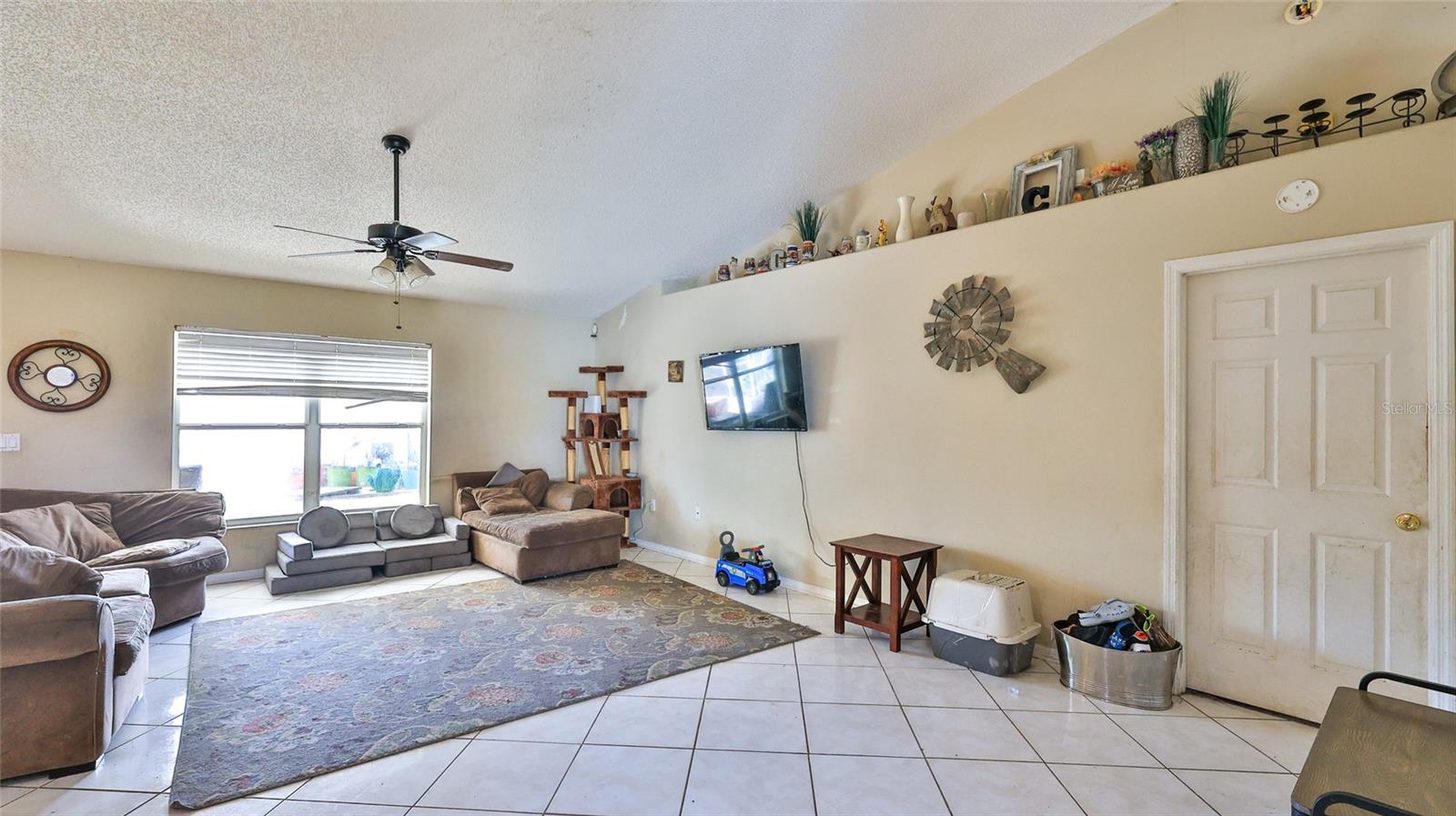 Image 8 of 21 For 3076 Sky Street