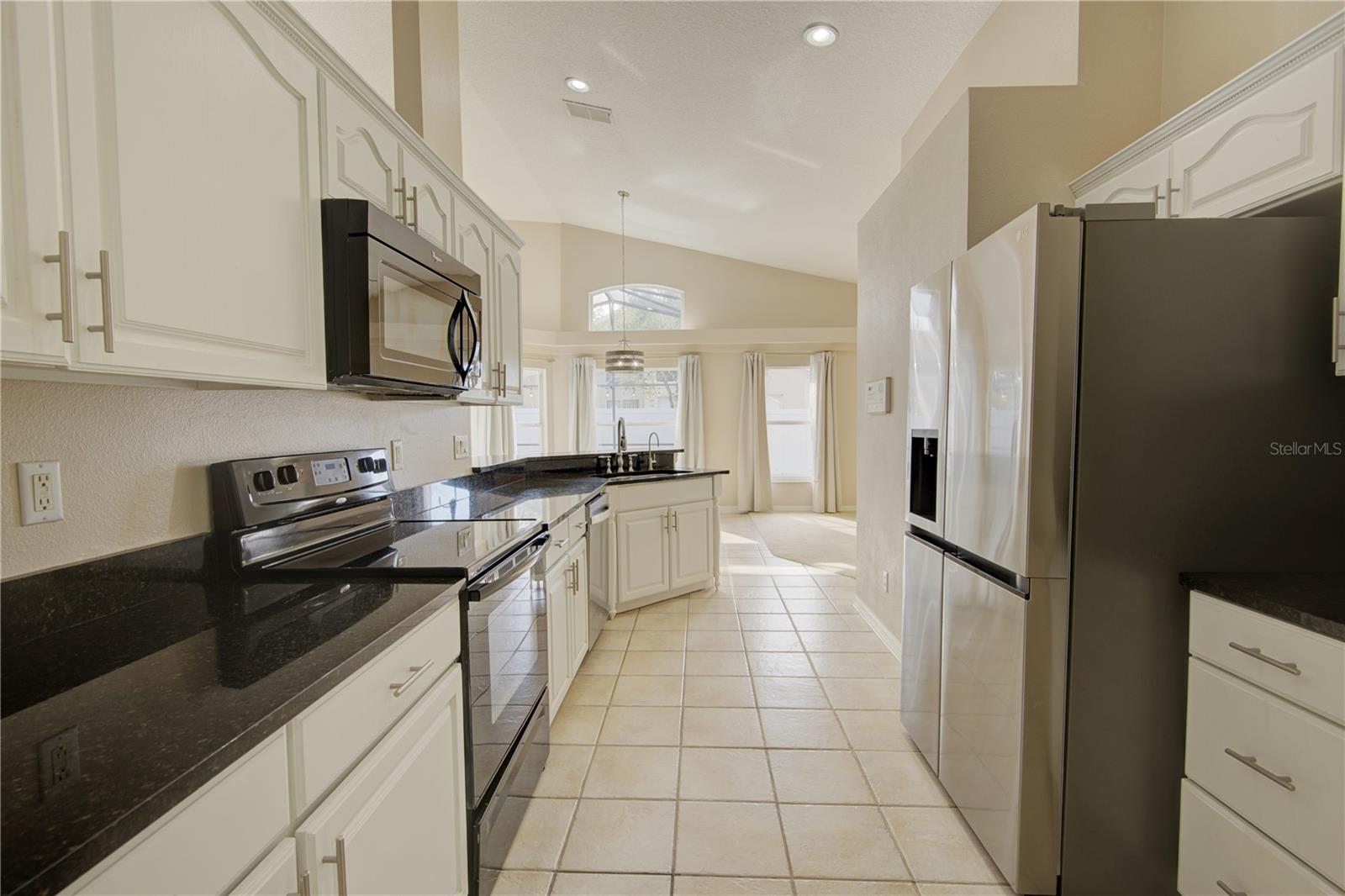 Image 14 of 39 For 1619 River Birch Avenue