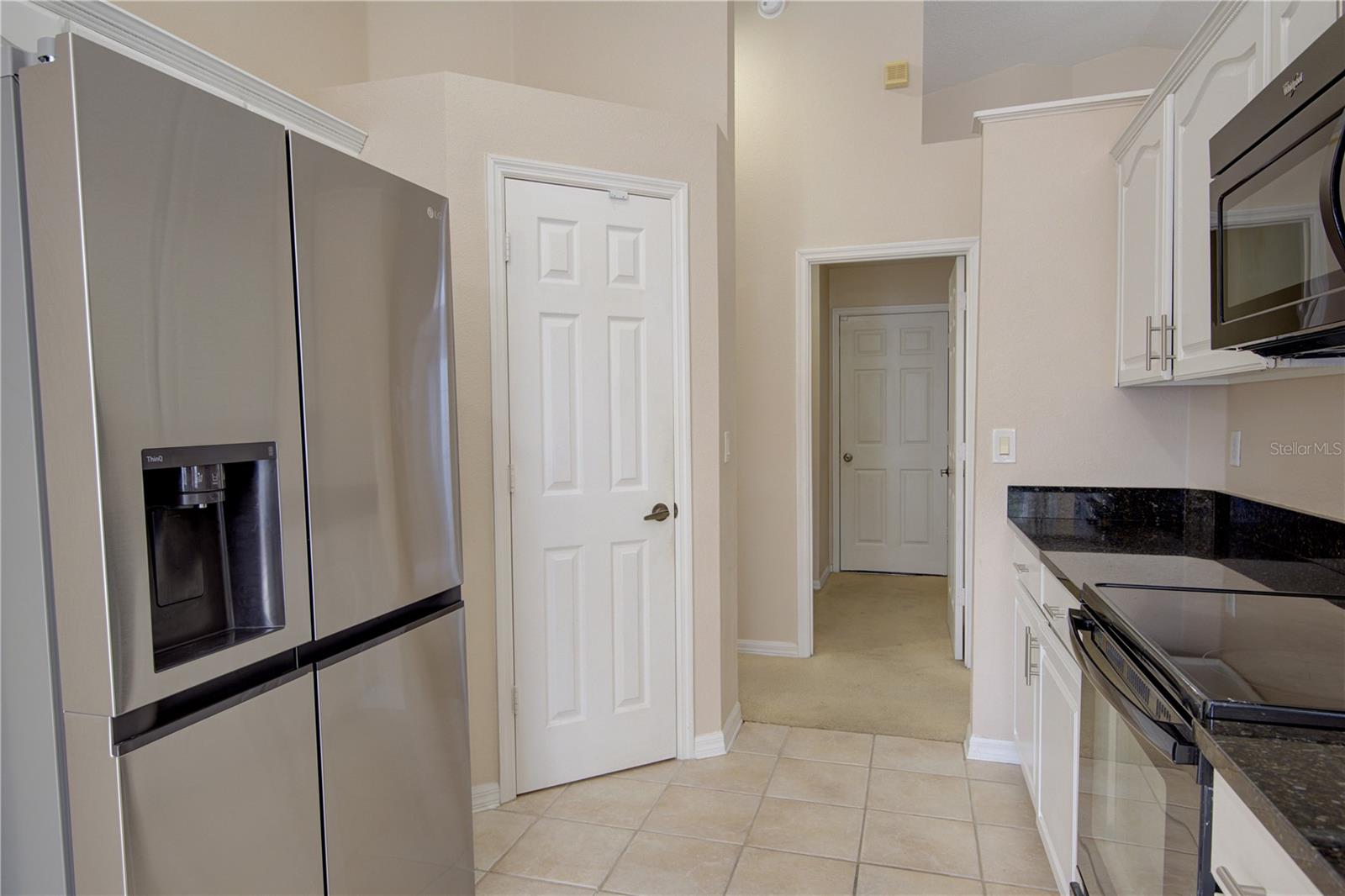 Image 19 of 39 For 1619 River Birch Avenue