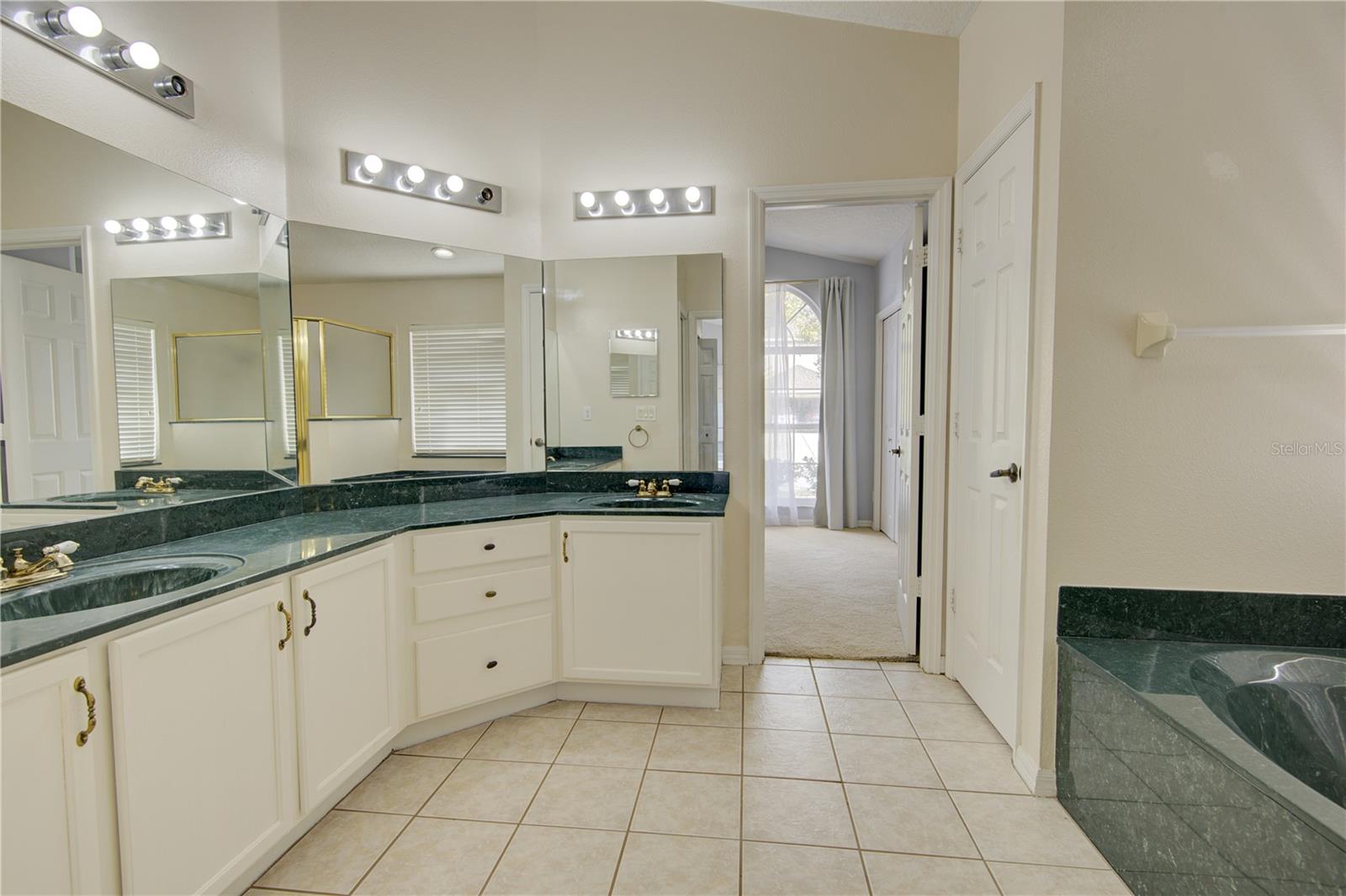 Image 25 of 39 For 1619 River Birch Avenue