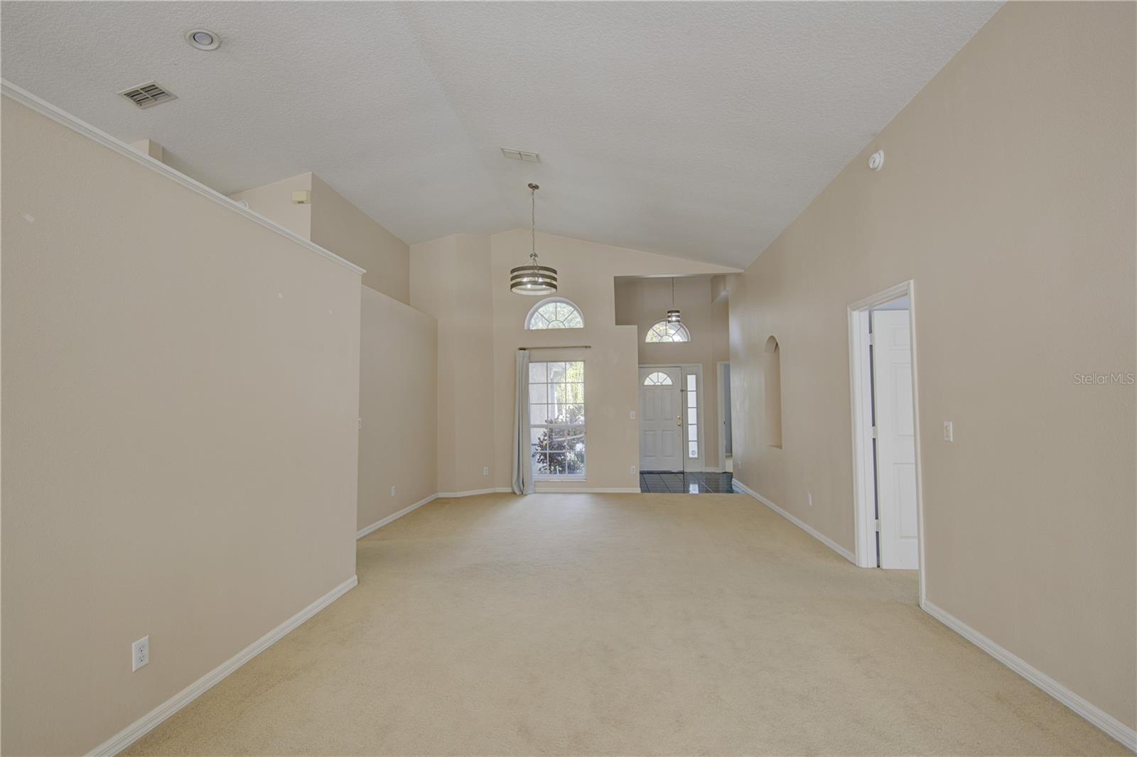 Image 6 of 39 For 1619 River Birch Avenue