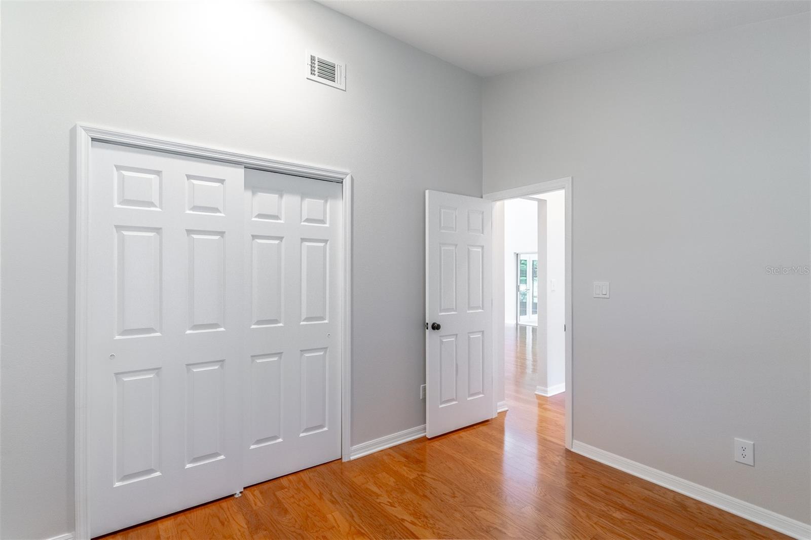 Image 19 of 27 For 256 Churchill Drive