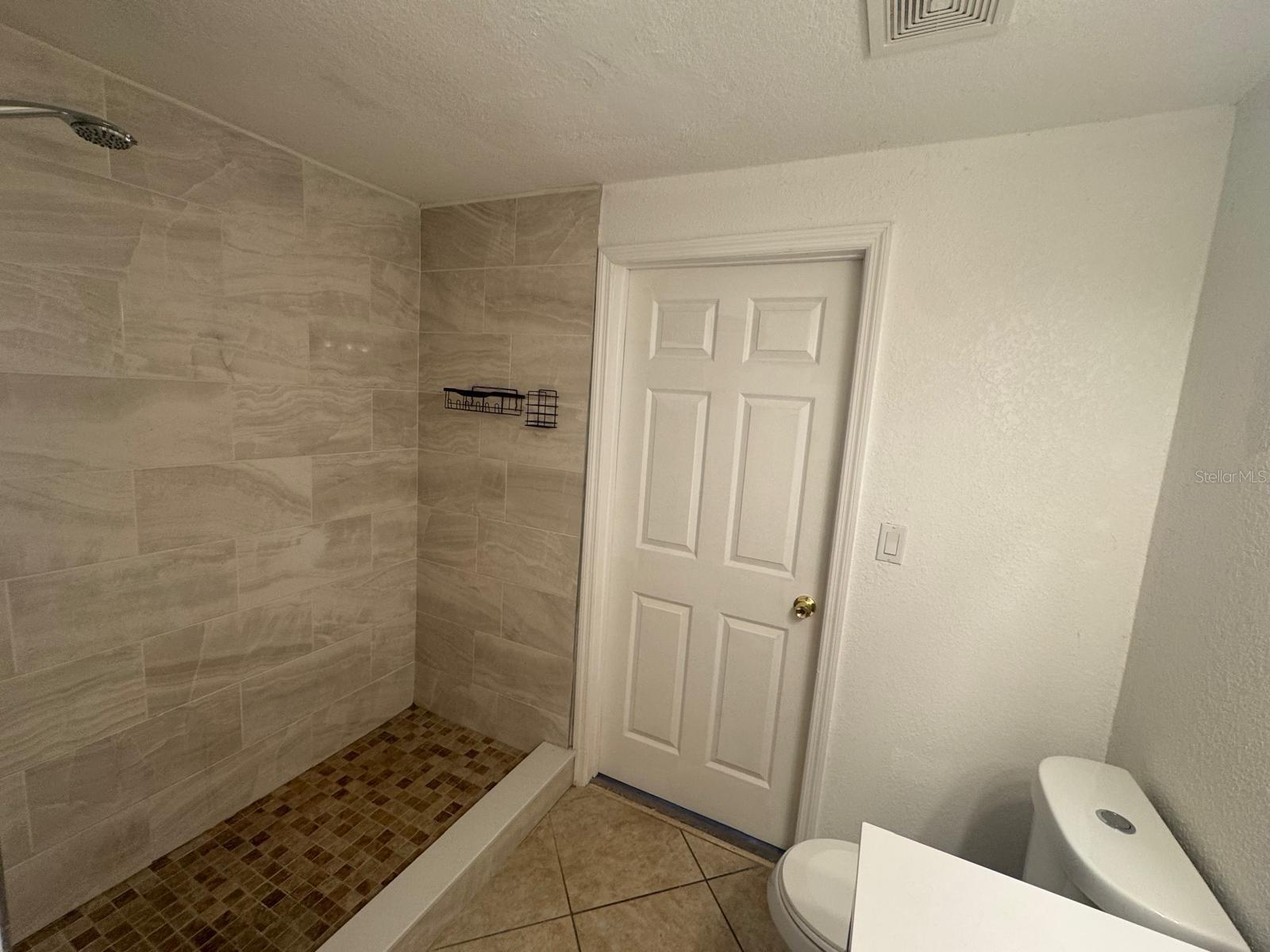 Image 13 of 33 For 5526 P G A Boulevard 4915