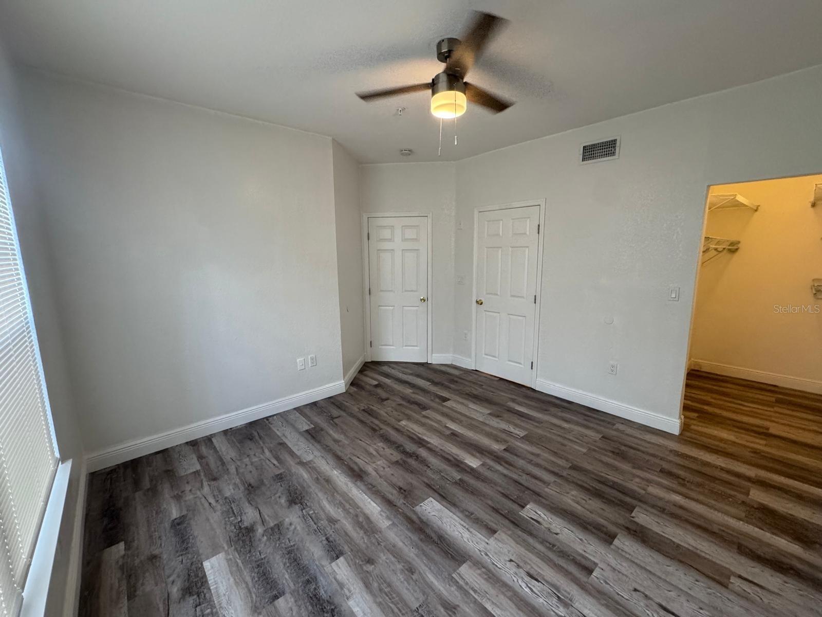 Image 16 of 33 For 5526 P G A Boulevard 4915