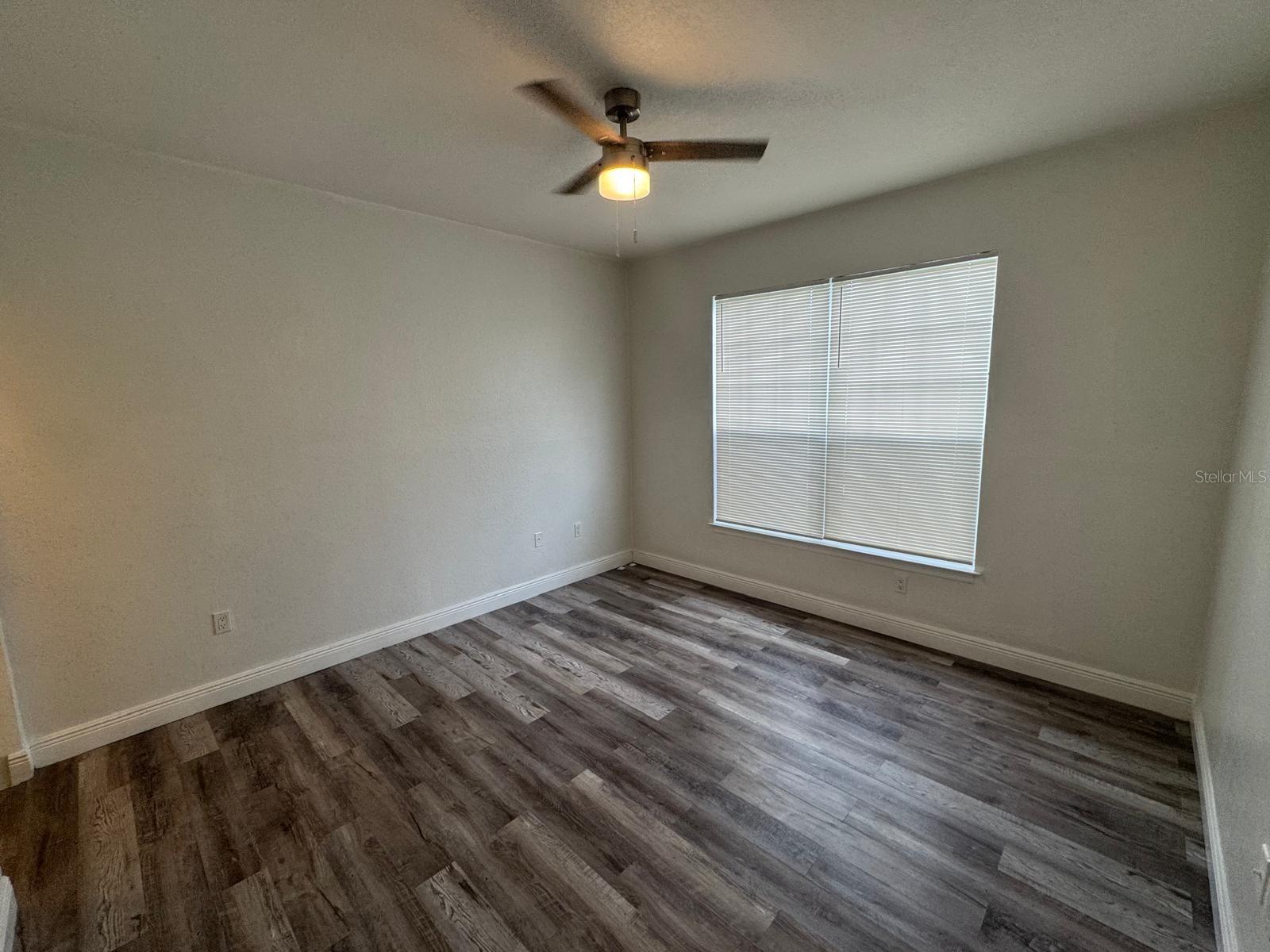 Image 18 of 33 For 5526 P G A Boulevard 4915