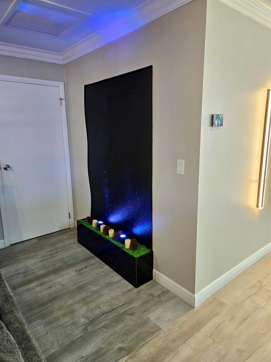 Image 21 of 53 For 630 Lake Blue Drive