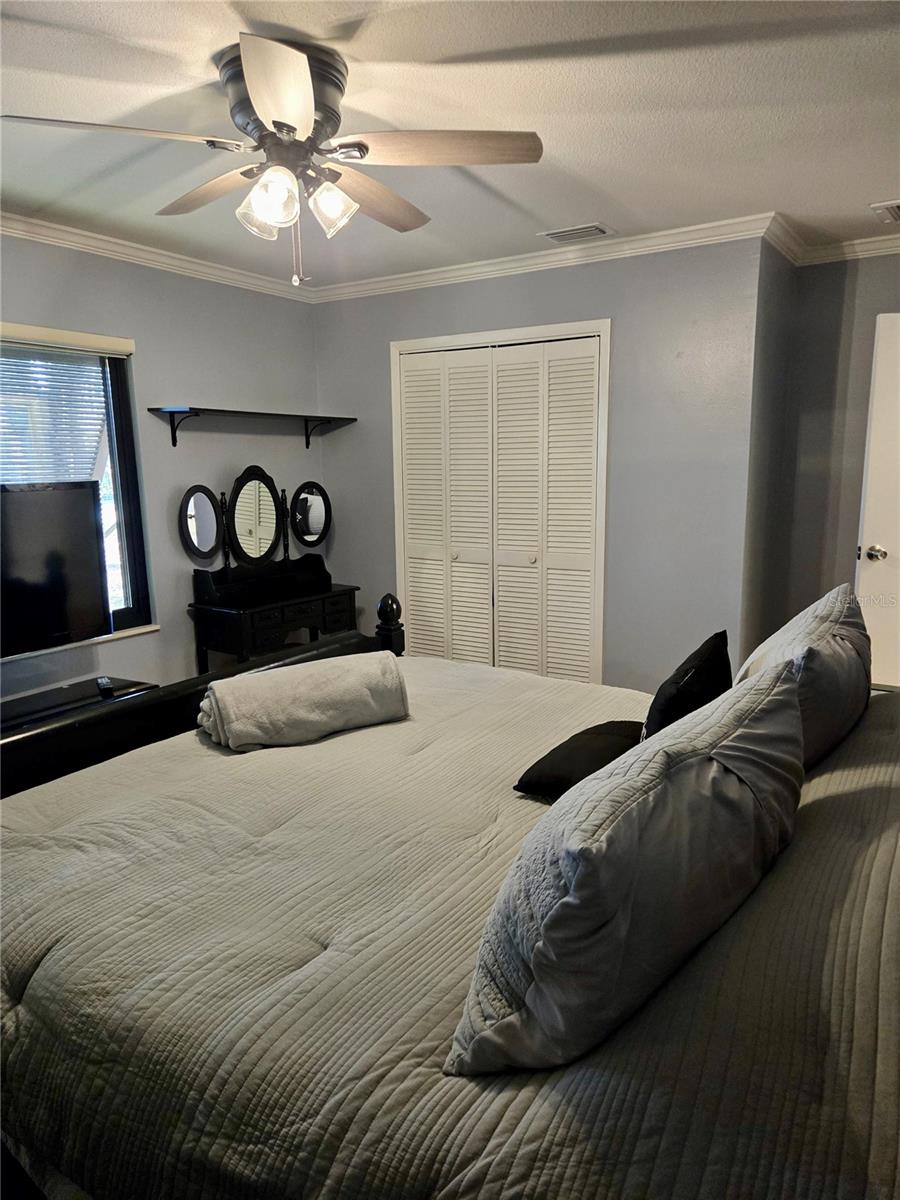 Image 31 of 53 For 630 Lake Blue Drive