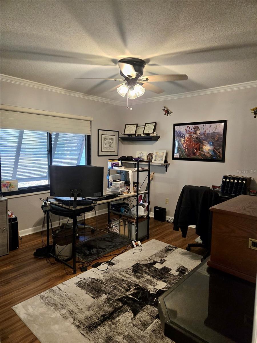 Image 37 of 53 For 630 Lake Blue Drive