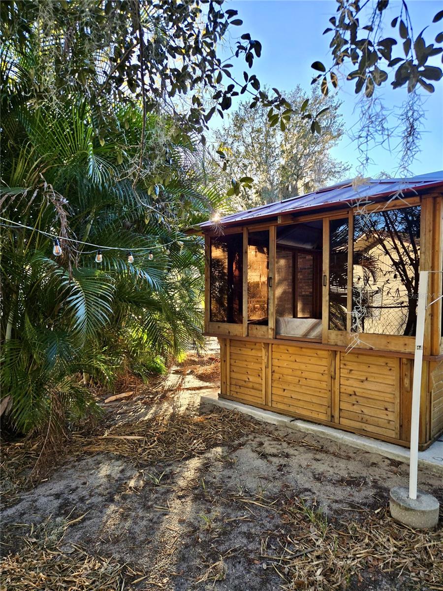 Image 45 of 53 For 630 Lake Blue Drive