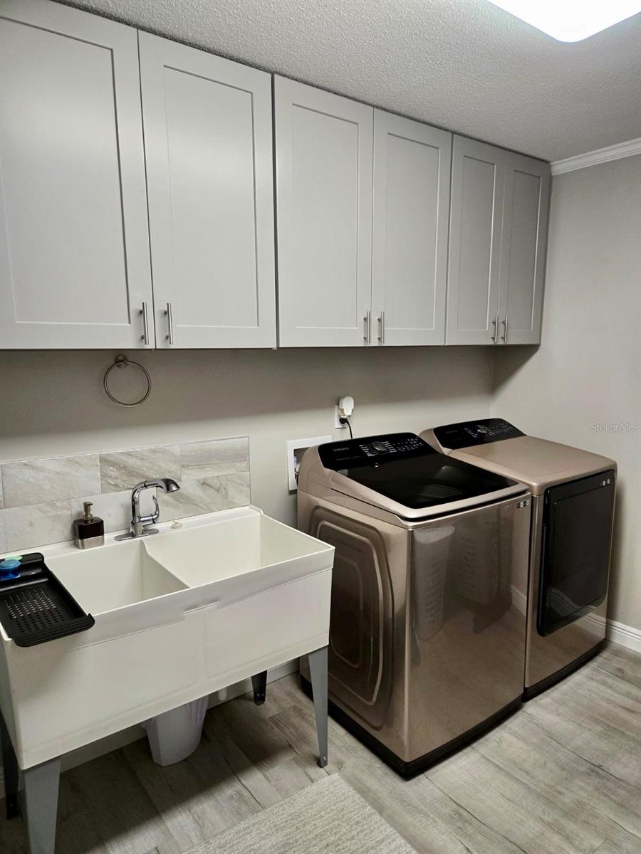 Image 49 of 53 For 630 Lake Blue Drive