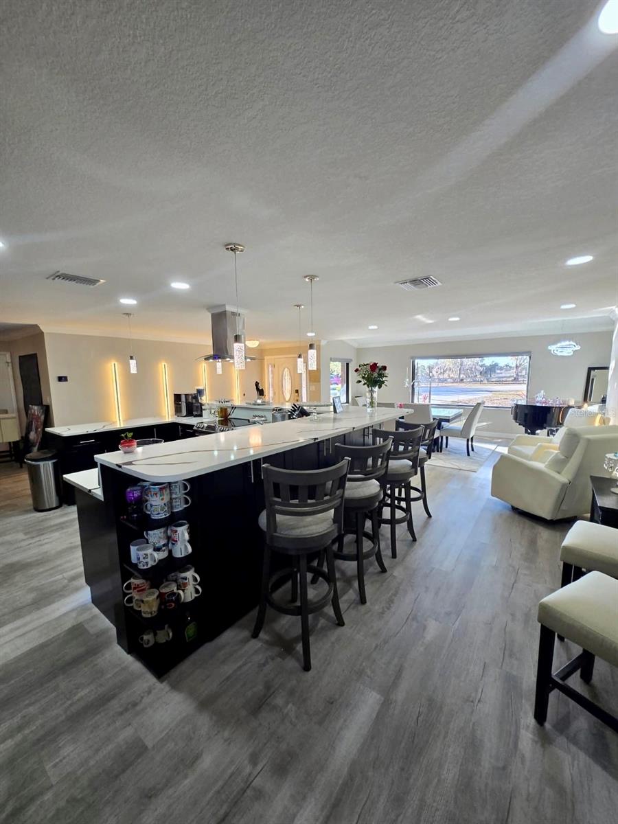 Image 5 of 53 For 630 Lake Blue Drive