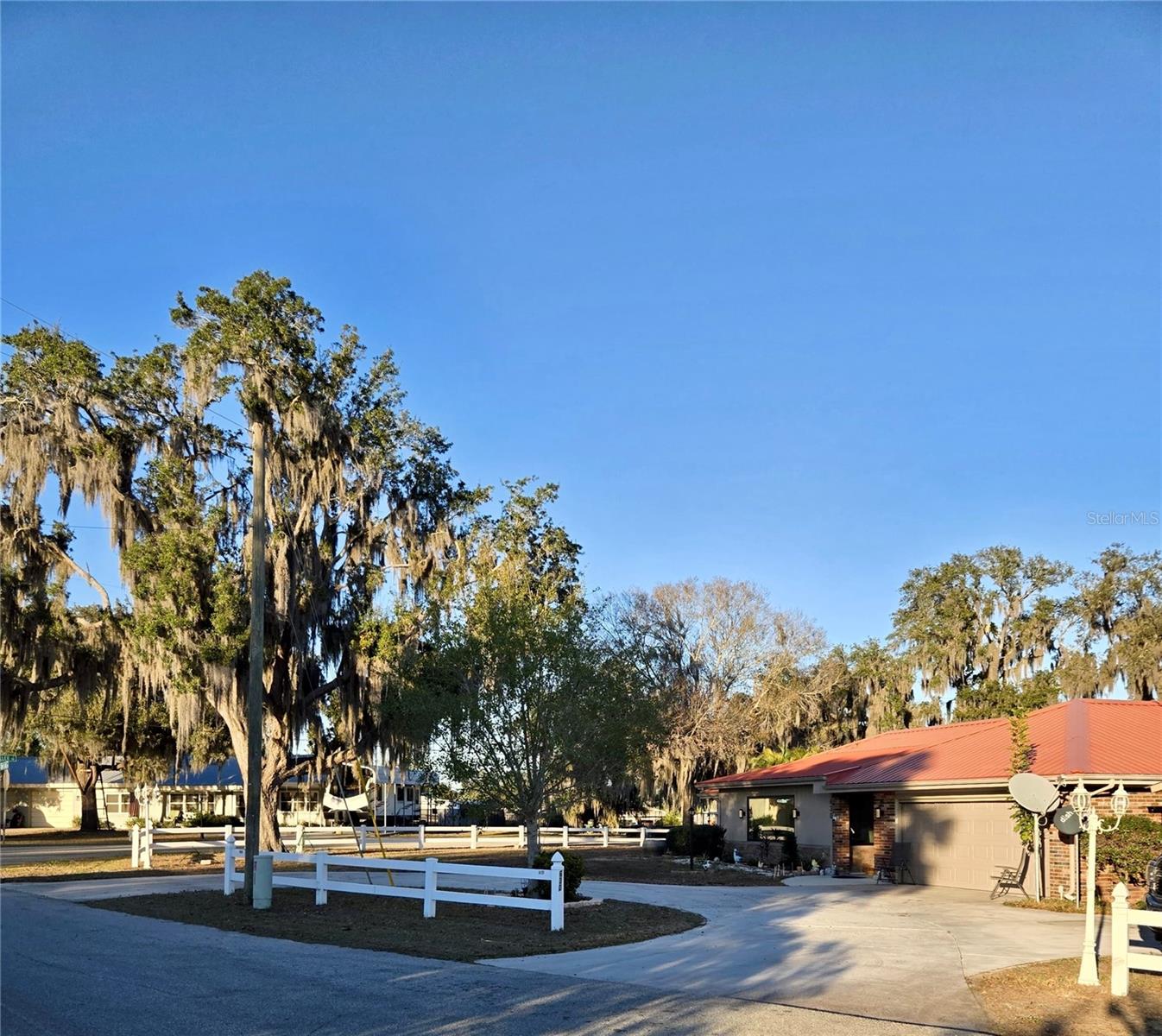 Image 51 of 53 For 630 Lake Blue Drive