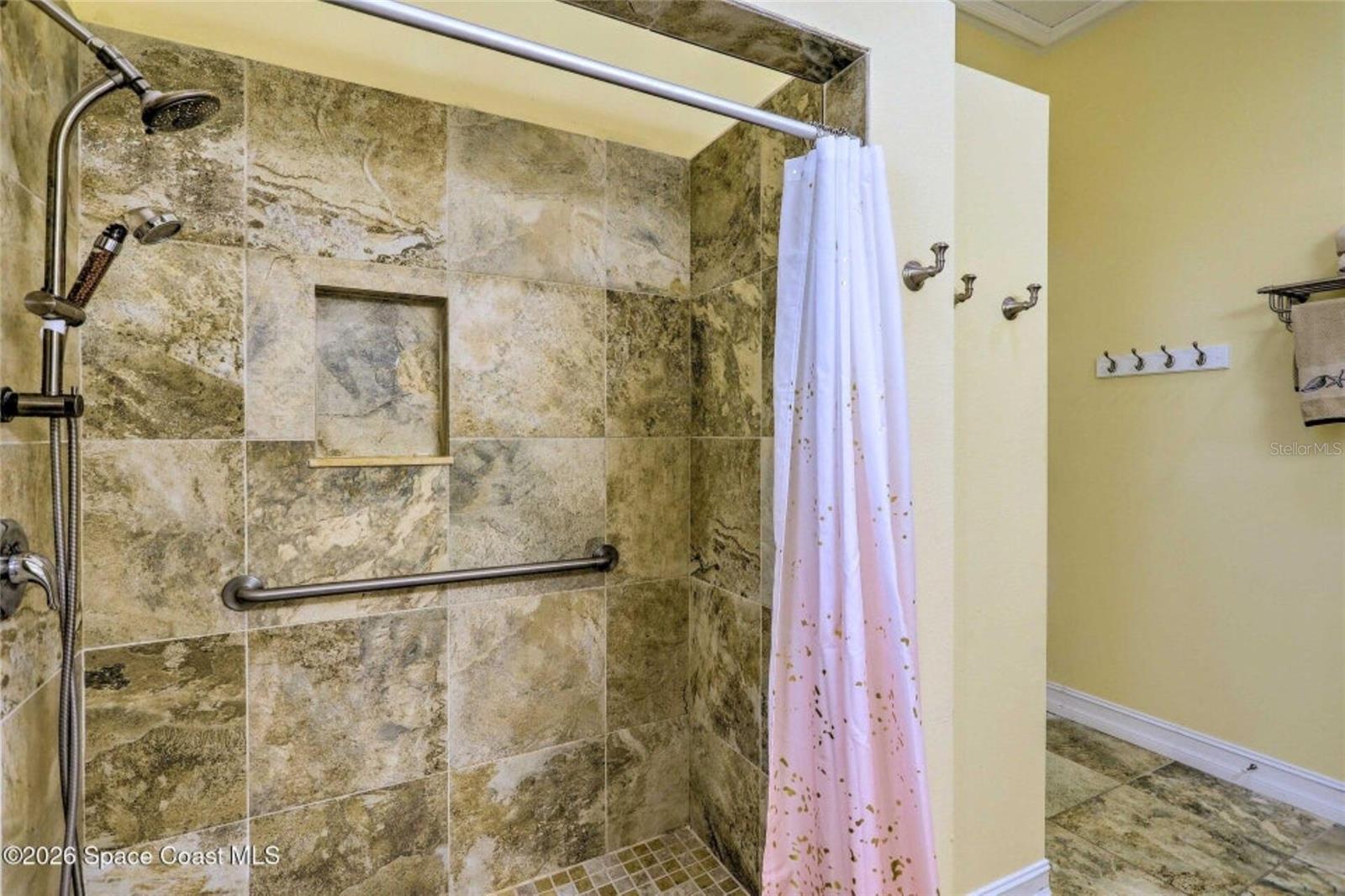 Image 18 of 29 For 1809 Meander Lane