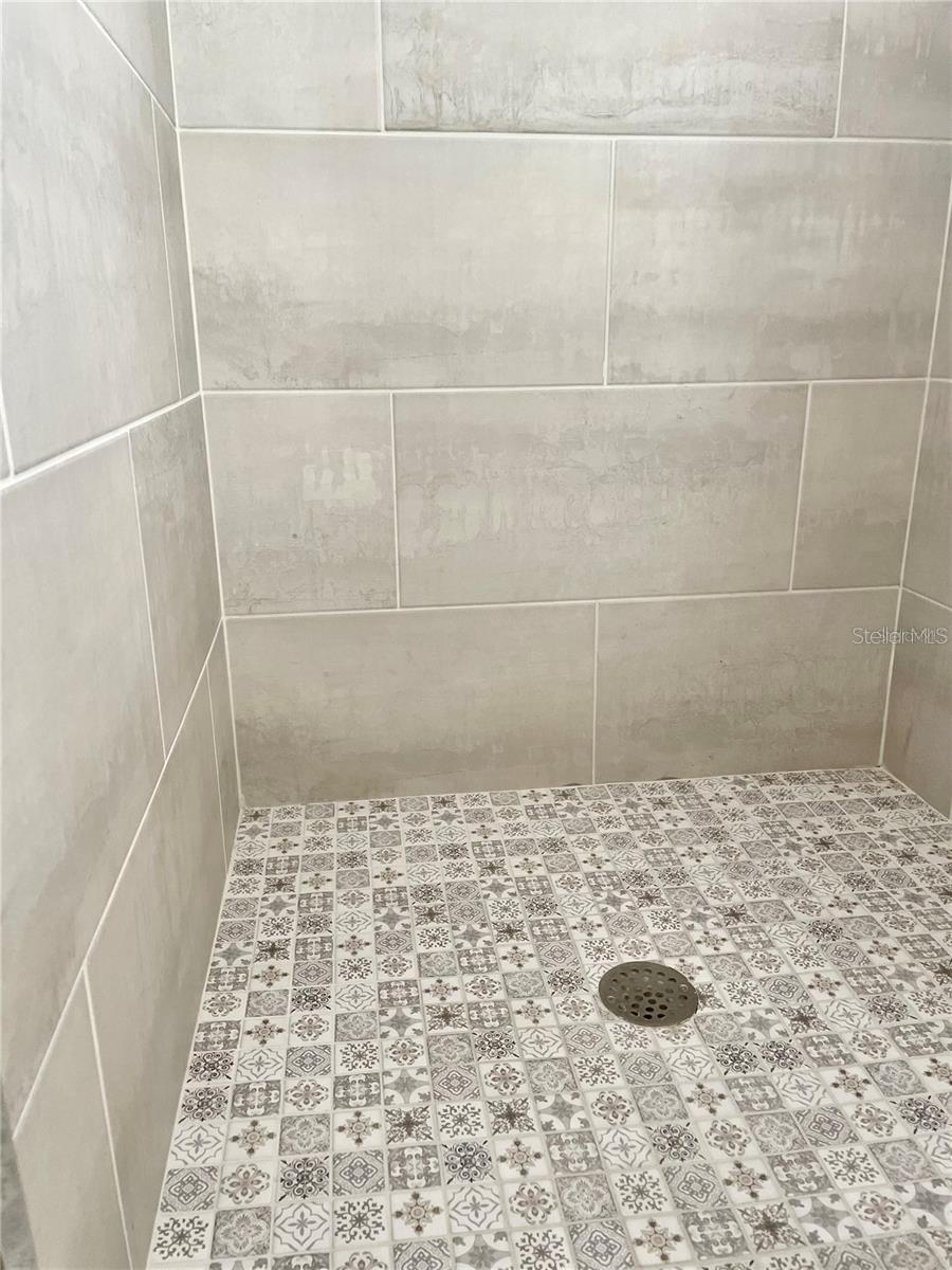 Image 16 of 28 For 124 Lancaster Drive