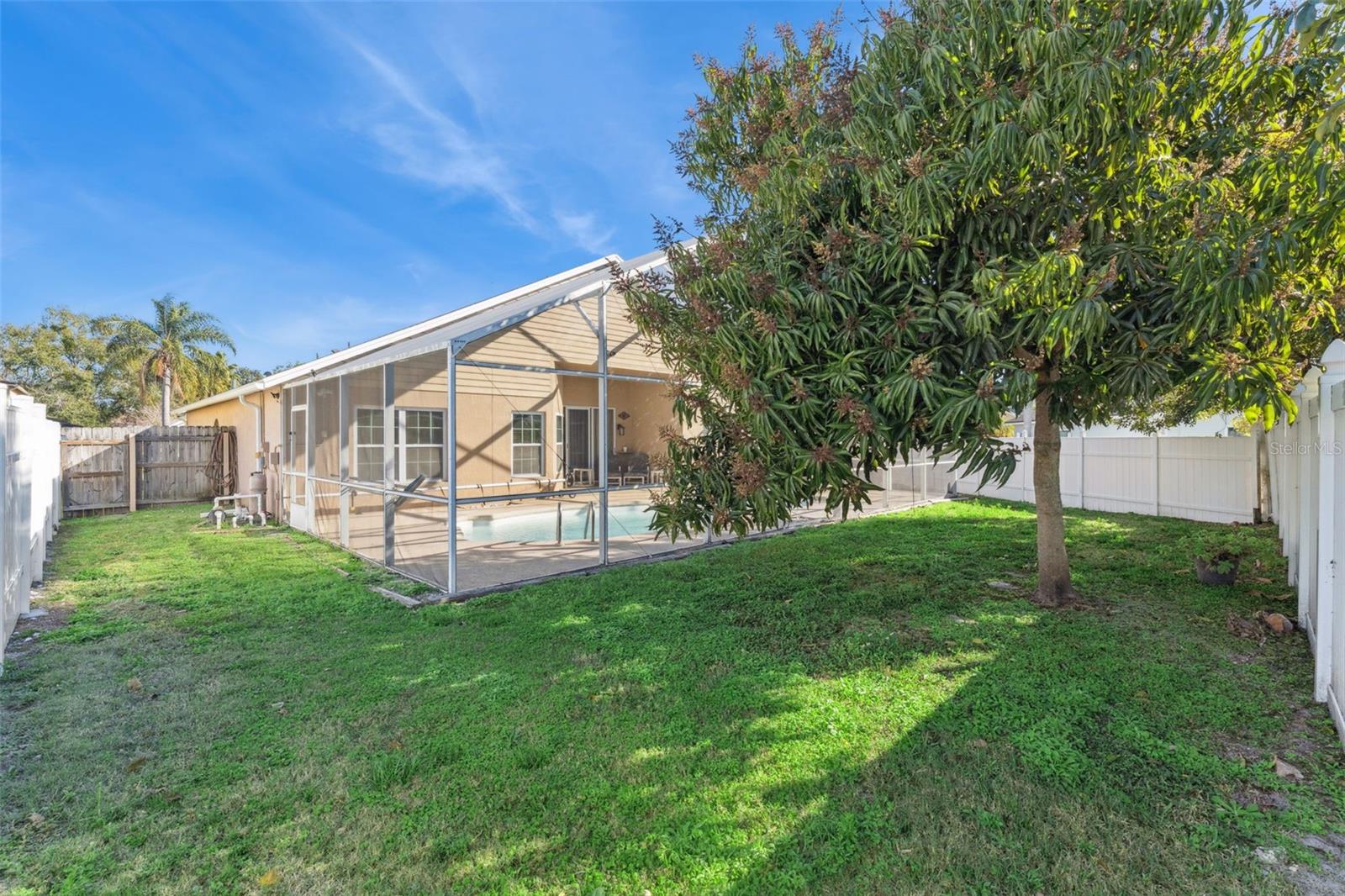 Image 30 of 32 For 11824 Hartfordshire Way