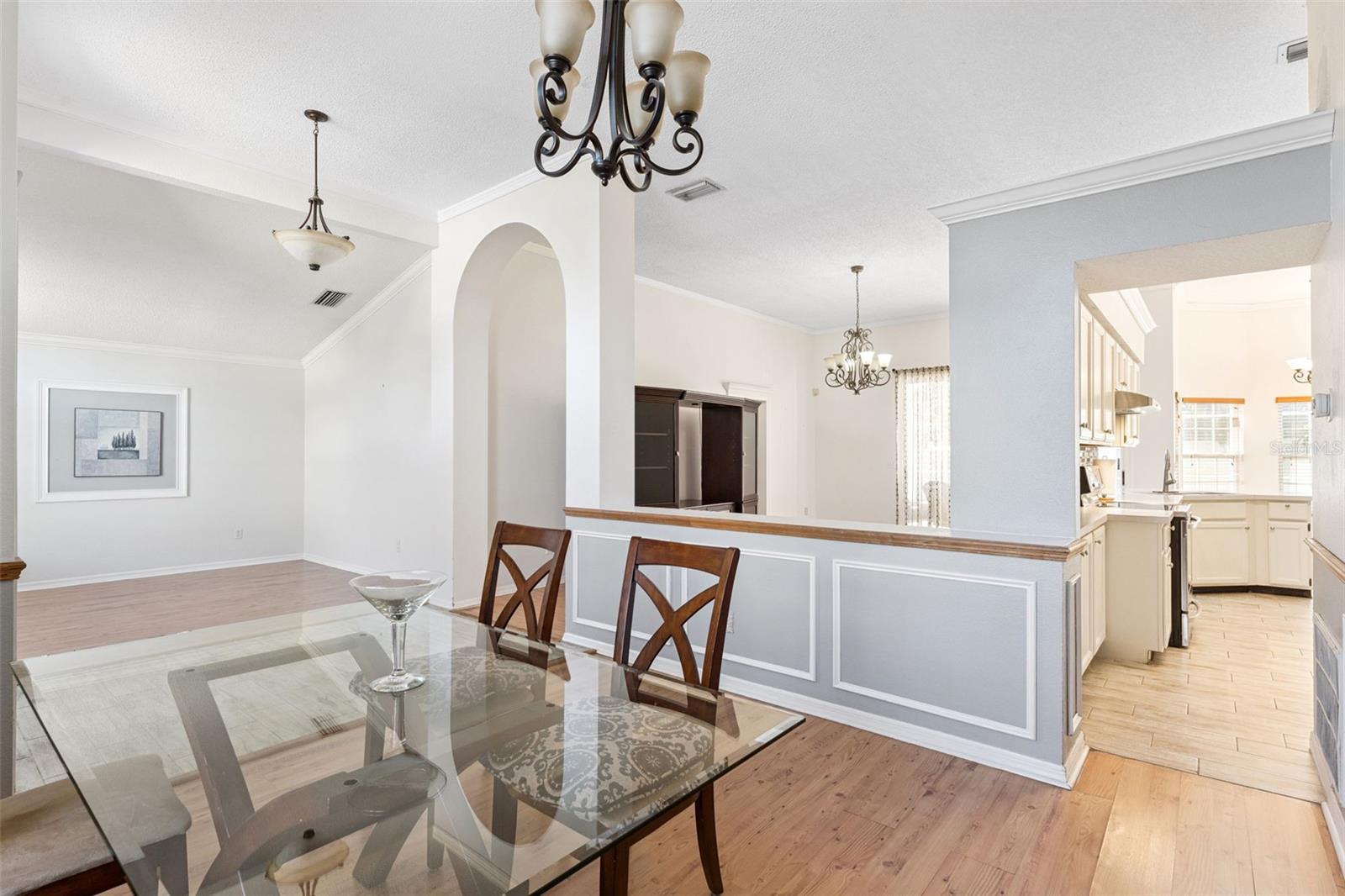 Image 6 of 32 For 11824 Hartfordshire Way