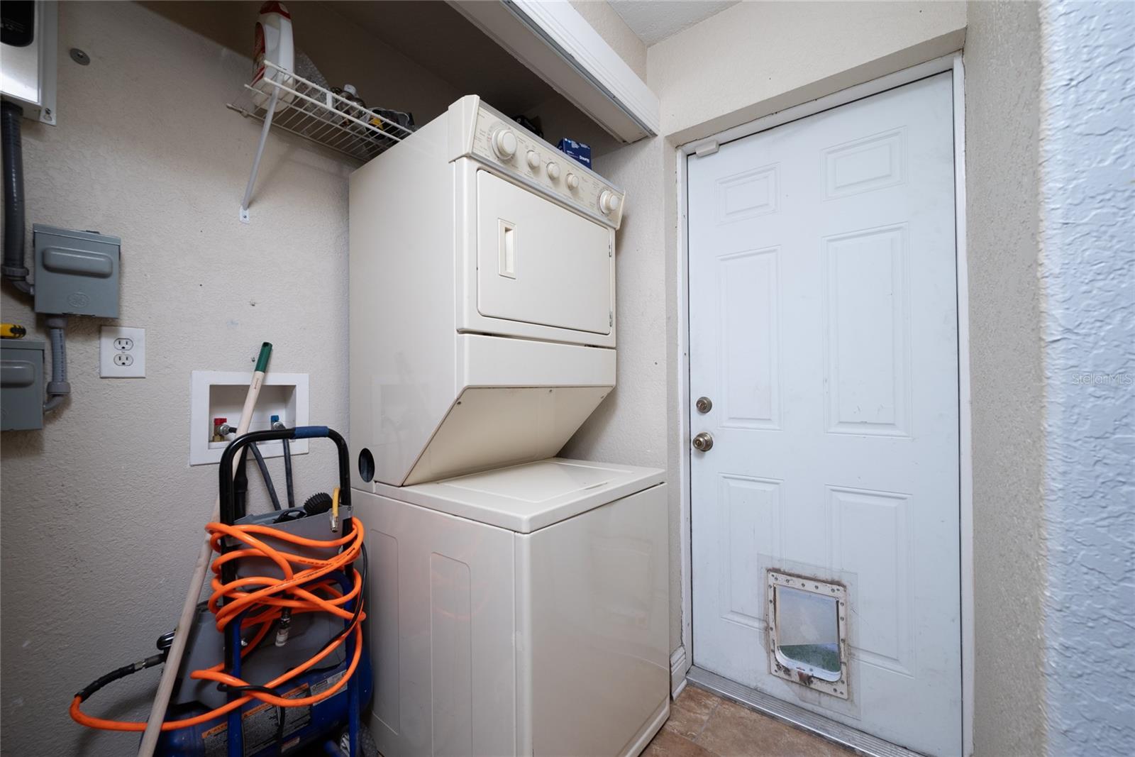 Image 13 of 30 For 1144 Hardy Avenue