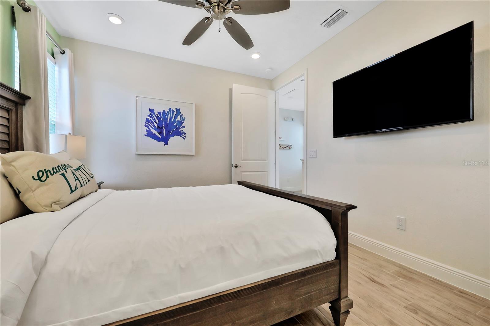 Image 13 of 74 For 8049 Lost Shaker Lane