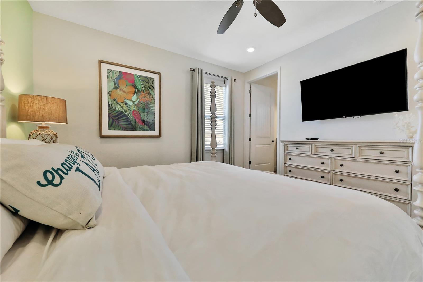 Image 15 of 74 For 8049 Lost Shaker Lane