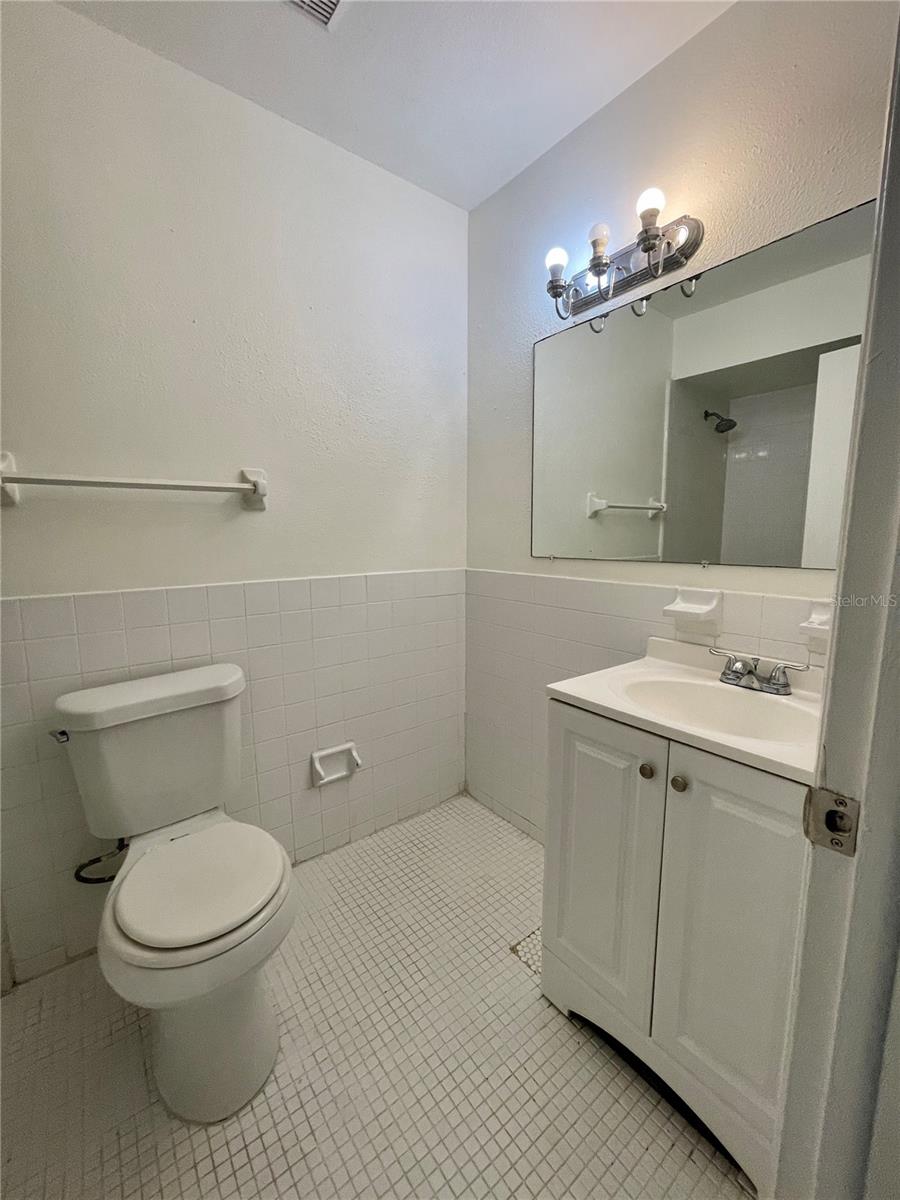 Image 15 of 19 For 211 Stefanik Road