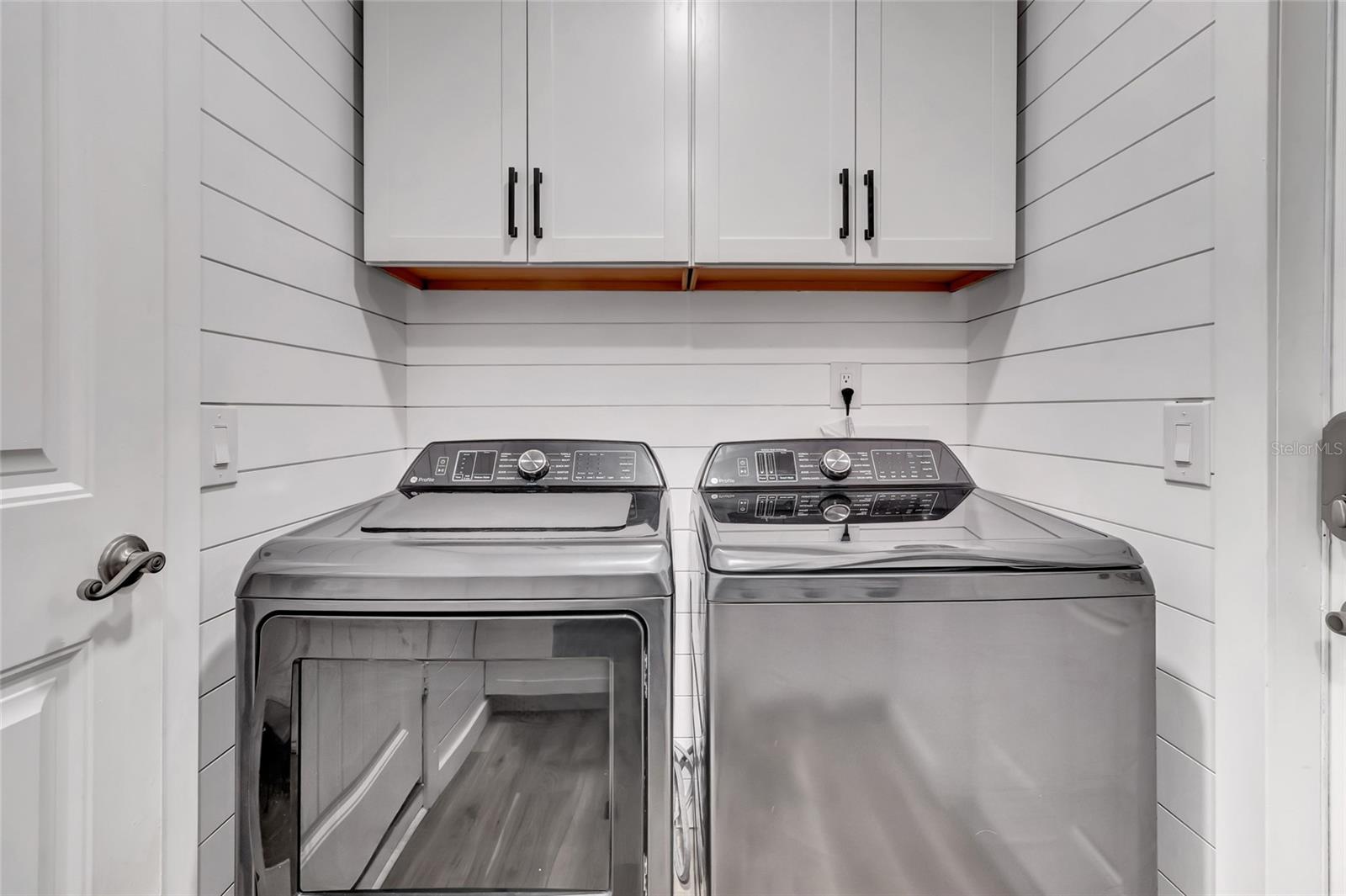 Image 24 of 43 For 33301 Coventry Drive