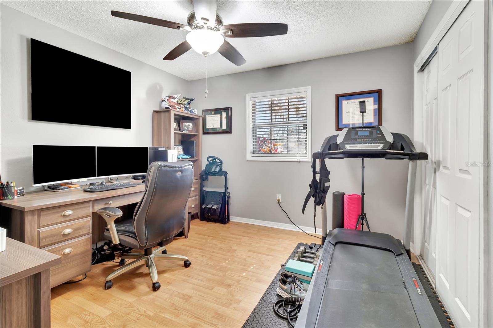 Image 32 of 43 For 33301 Coventry Drive