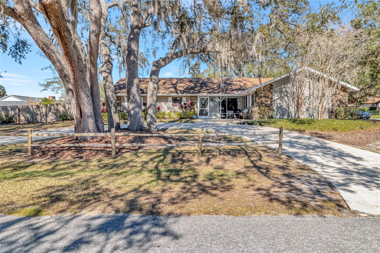 Image 41 of 43 For 33301 Coventry Drive