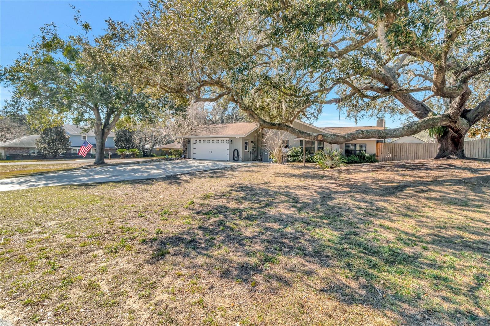 Image 5 of 43 For 33301 Coventry Drive