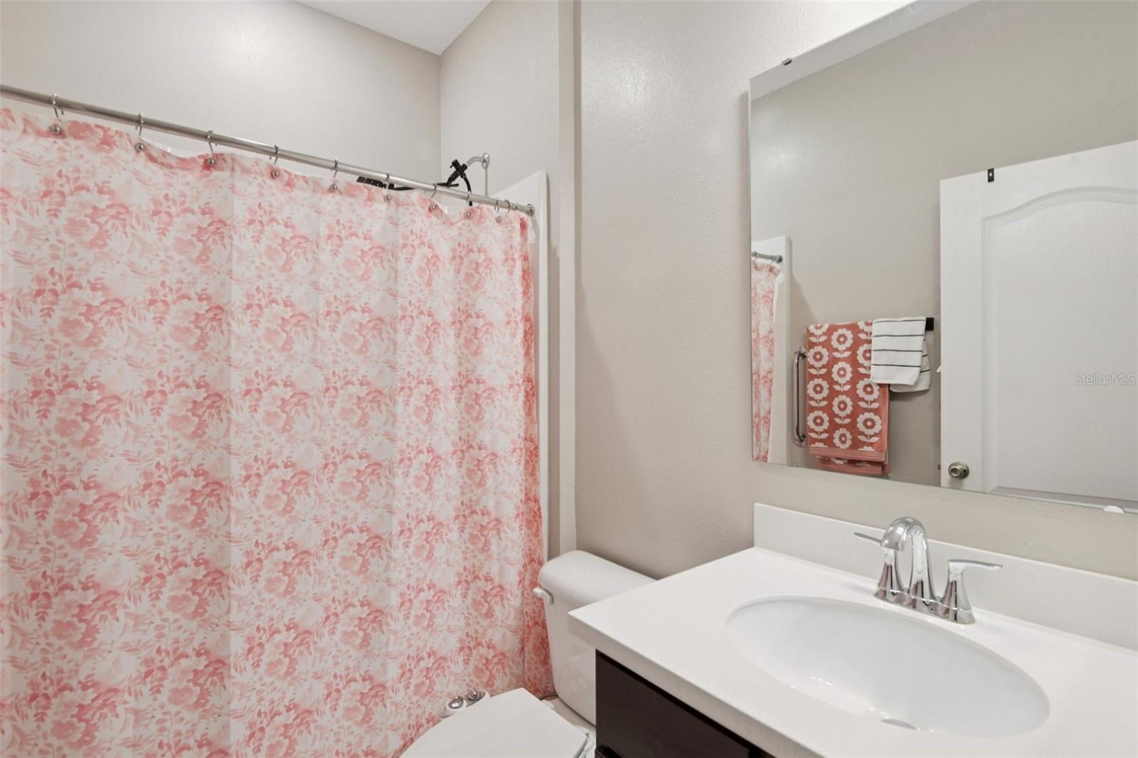 Image 22 of 37 For 21 Mayten Court N